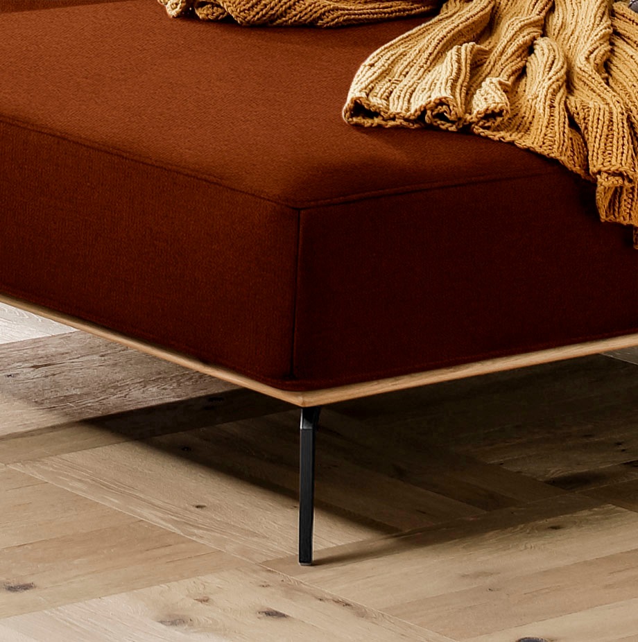 W.SCHILLIG Ecksofa »run, Designsofa mit tollem Sitzkomfort, bequem, L-Form«, mit Holzsockel, Füße in Schwarz pulverbeschichtet, Breite 299 cm