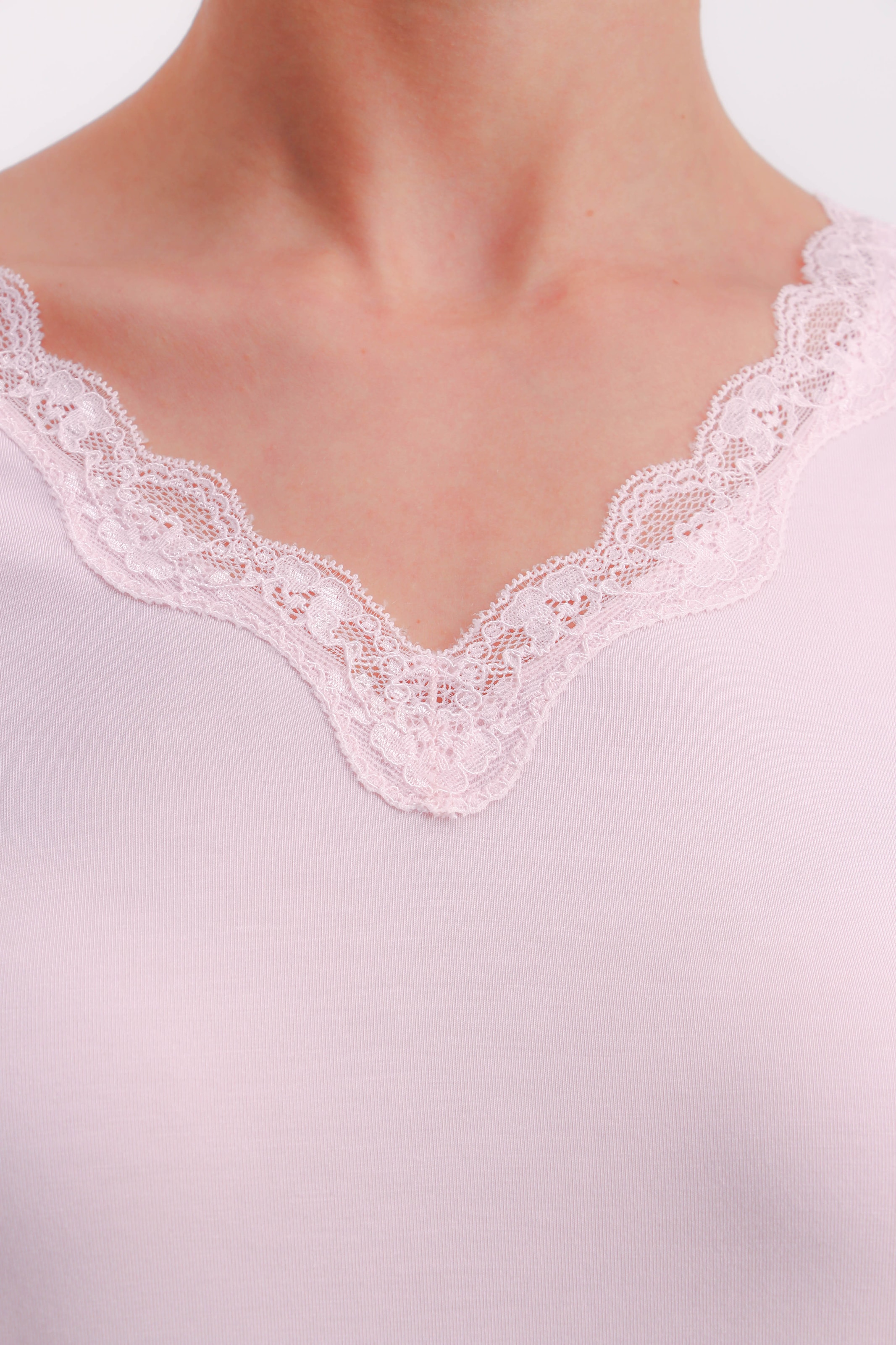 JOOP! Shorty »Set« 2 Stk. tlg., mit Spitzendetails, V-Ausschnitt, kurzärmelig