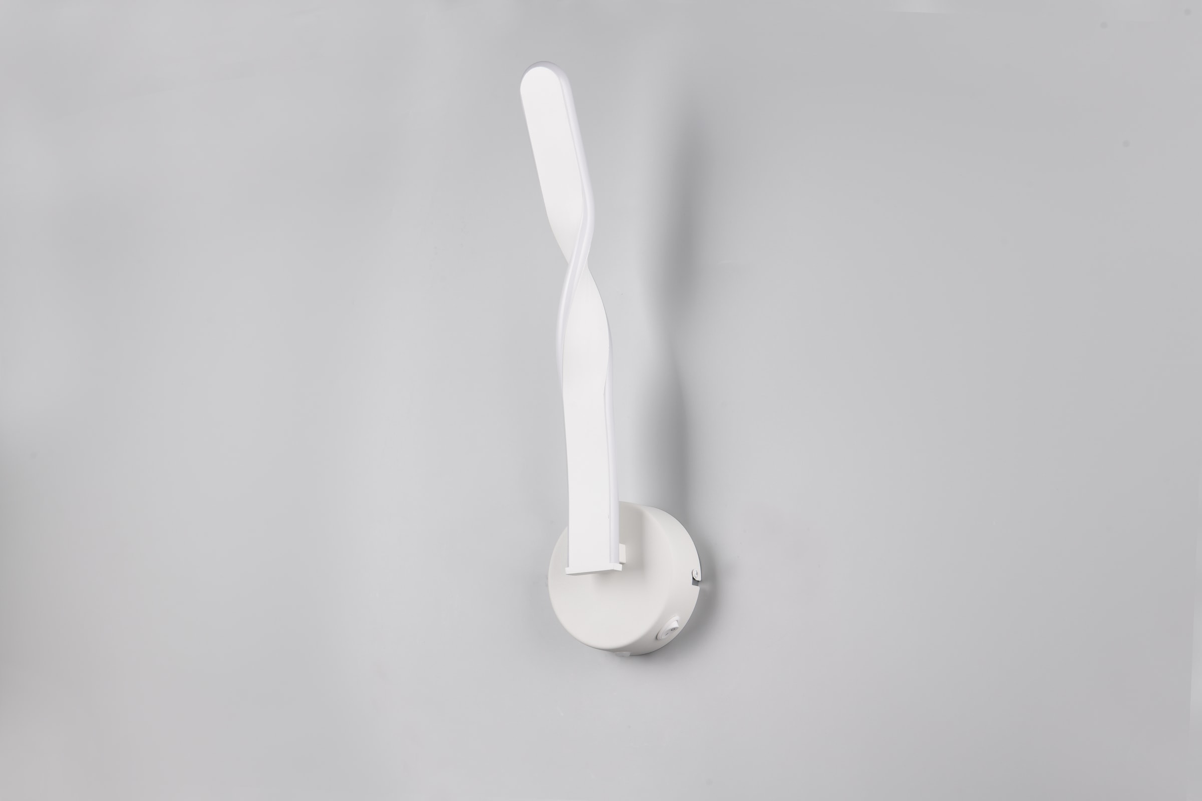 REALITY Leuchten LED Wandleuchte »GINKO, LED Wandlampe mit Schalter, 11W 1250 Lumen 4000K kaltweiß« LED-Board 1 Stk. Kaltweiß On/Off Kippschalter, elegant geschwungene LED Elemente Höhe 45,5cm