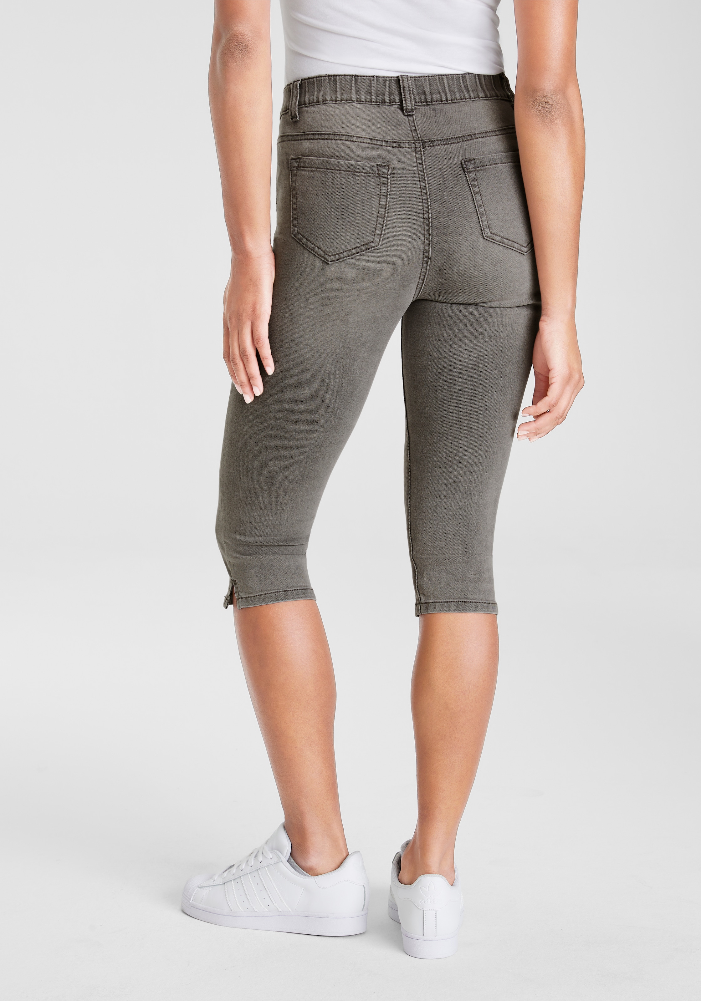Arizona Caprijeans »Ultra-Stretch«, extra-eng geschnittene Beinform, hoher Bund, in Capri-Länge
