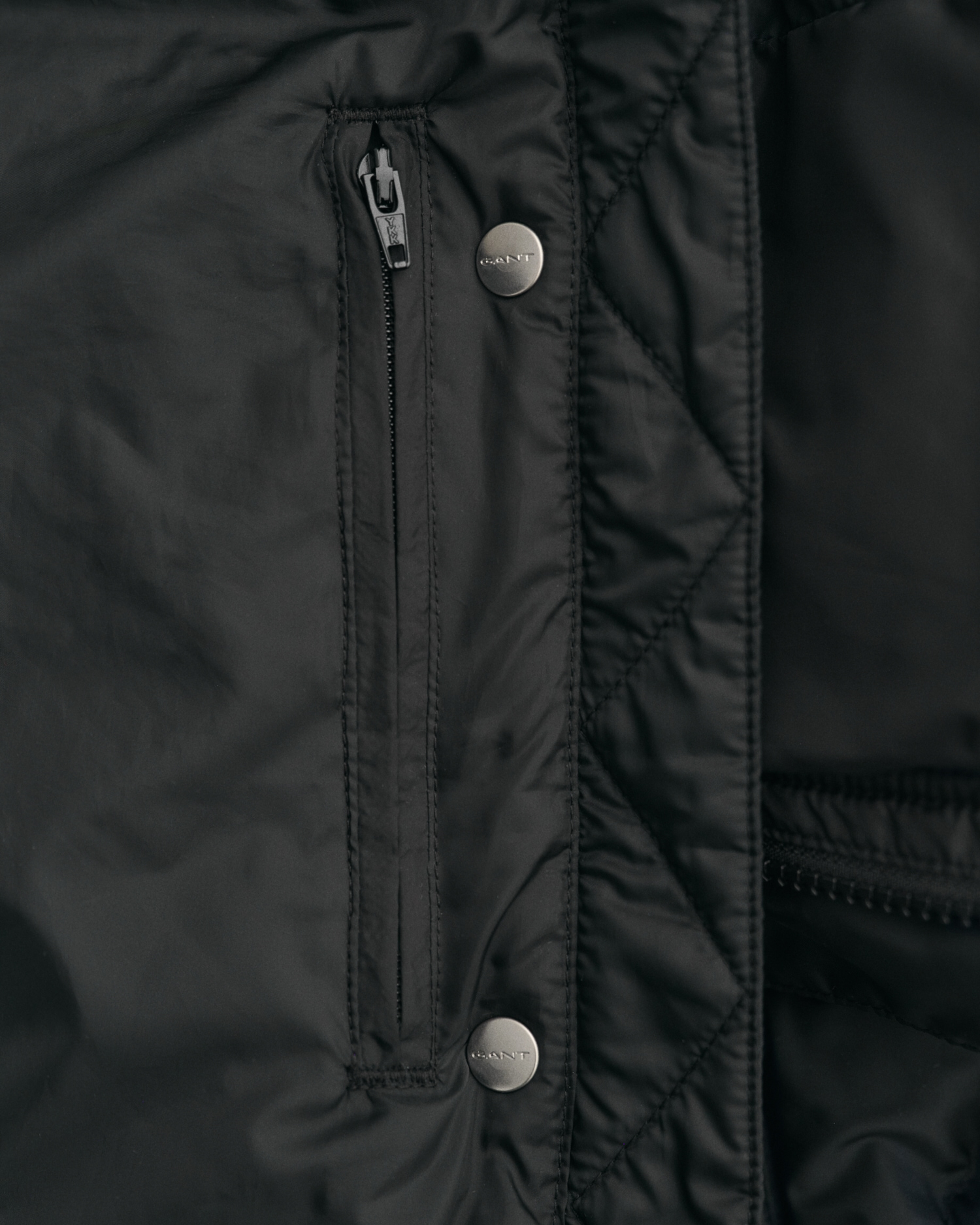 Gant Steppweste »LIGHT DOWN VEST«, mit Logodruck auf der Brust