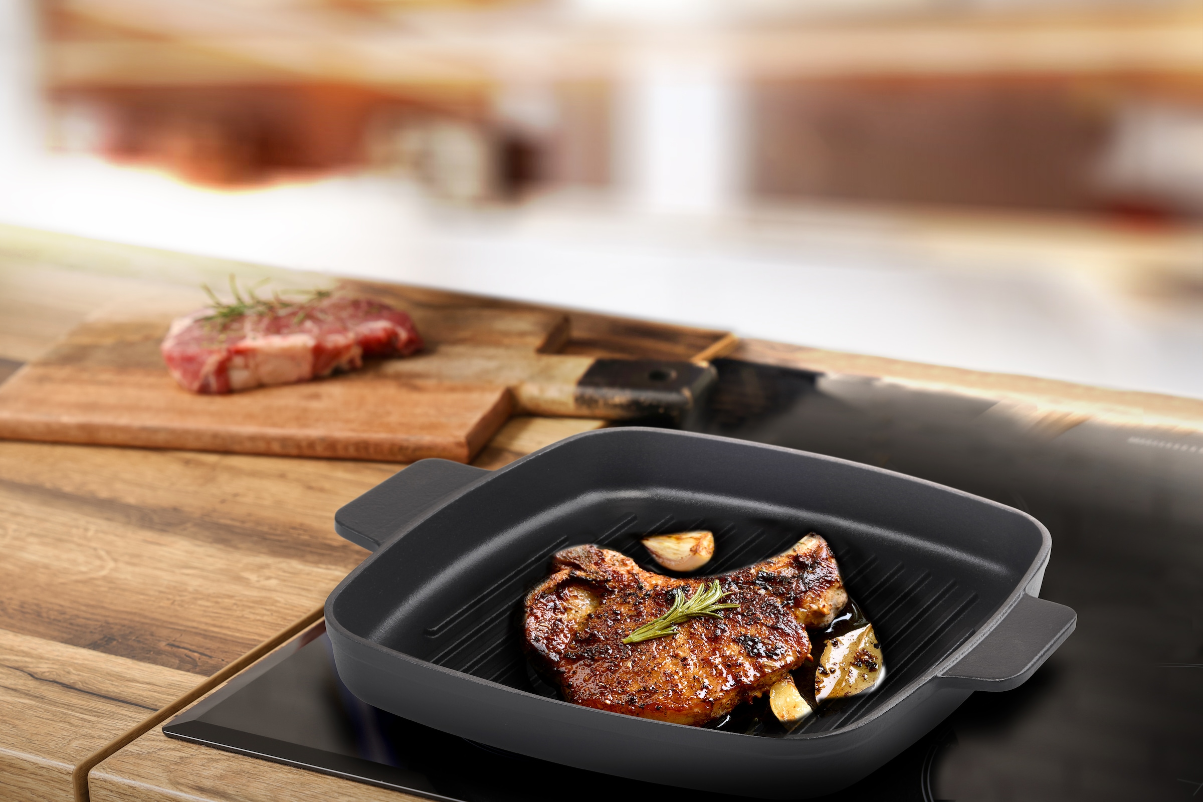 Hanseatic Grillpfanne »hanseatic« Gusseisen 2 Stk. tlg. inkl. Steakpresse und Griffschutz für Induktion