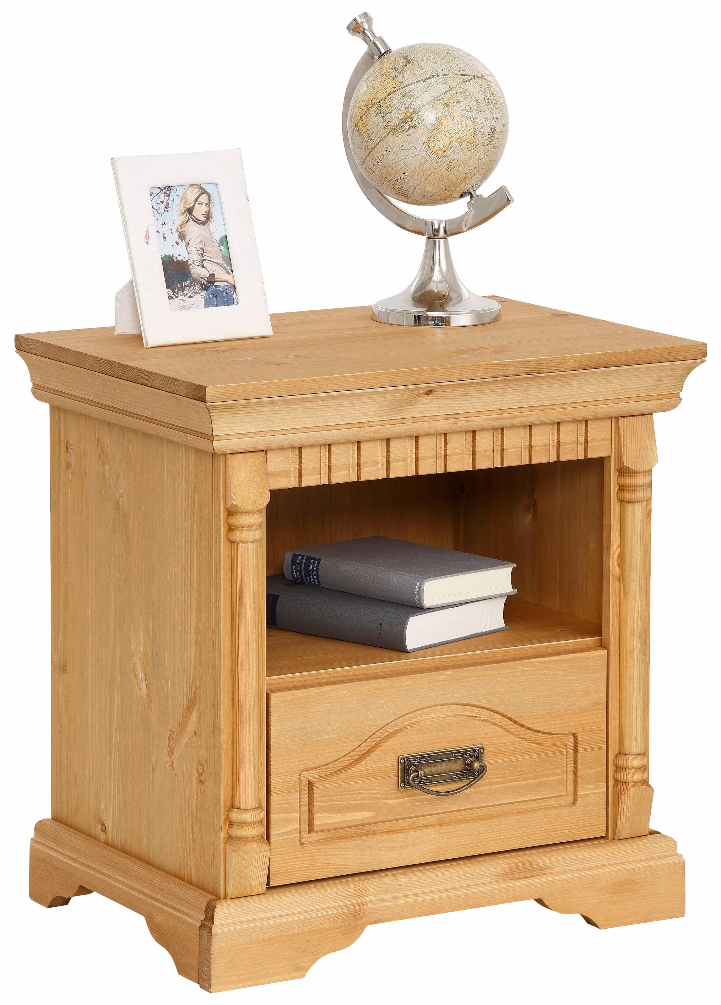 OTTO home Nachtkonsole "Graz" aus massiver Kiefer, mit aufwendigen Details, Breite: 55 cm