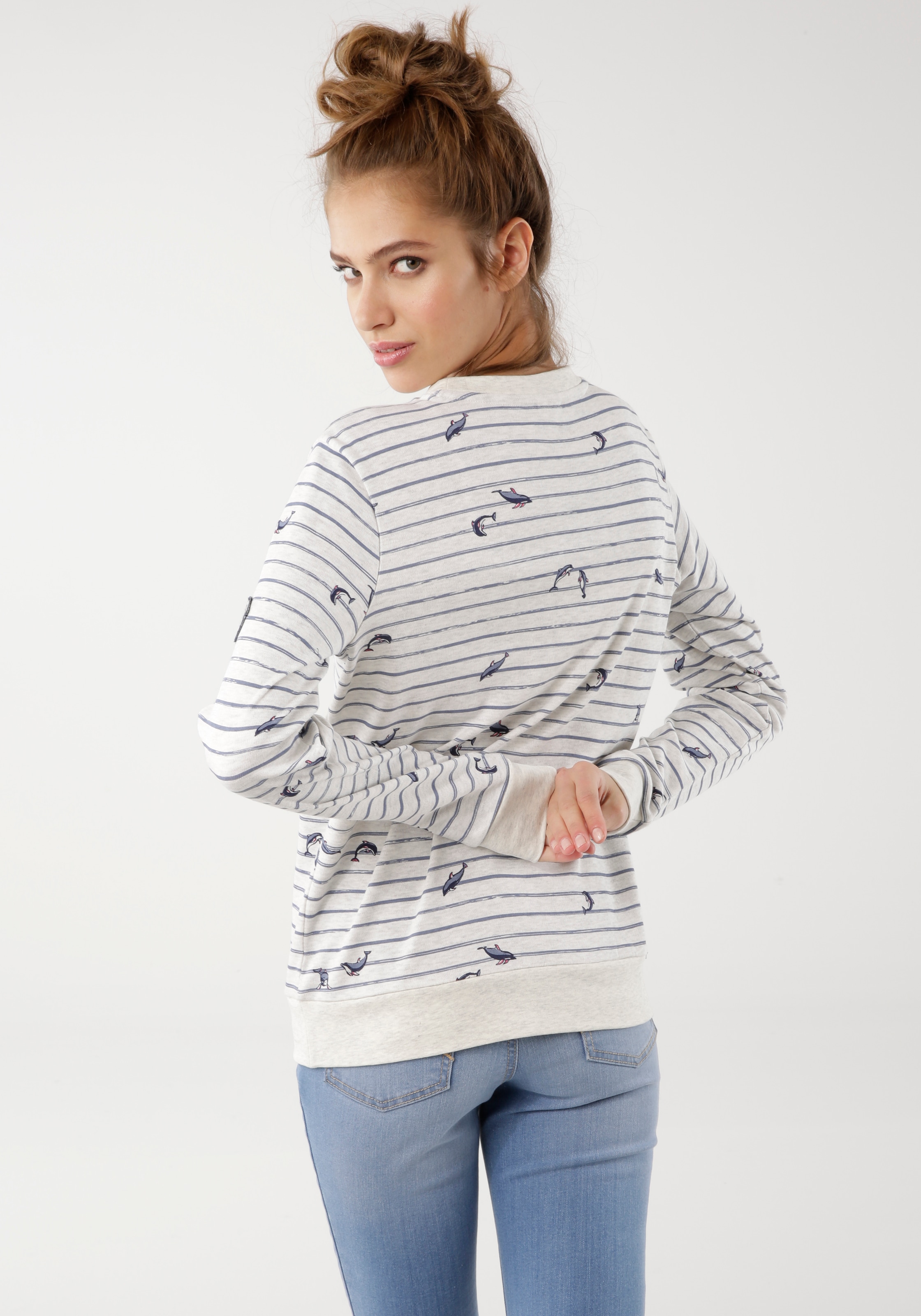 KangaROOS Sweatshirt, Langarm, figurumspielender Schnitt, Rundhalsausschnitt