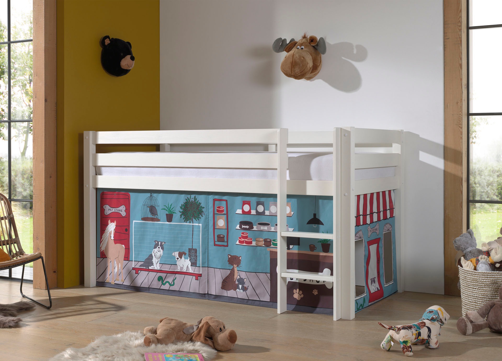 Vipack Spielbett »Vipack Pino«, (Made in Europe), mit Textil-Set, inkl. Rolllattenrost, in Natur, Weiß oder Grau
