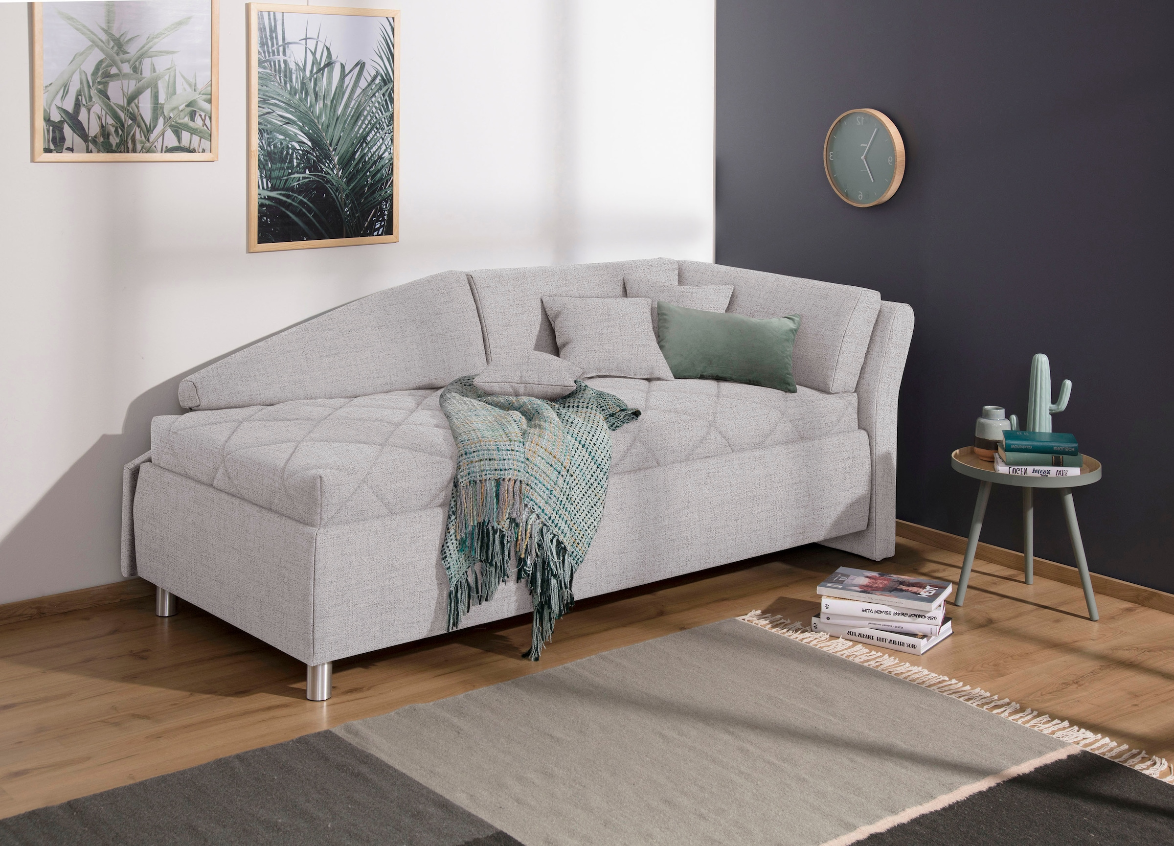 alina Schlafsofa »Lindsay«, Bettkasten, Zierkissen-Set aus: 2 Stk. 40x40cm, 1 Stk. 30x30cm