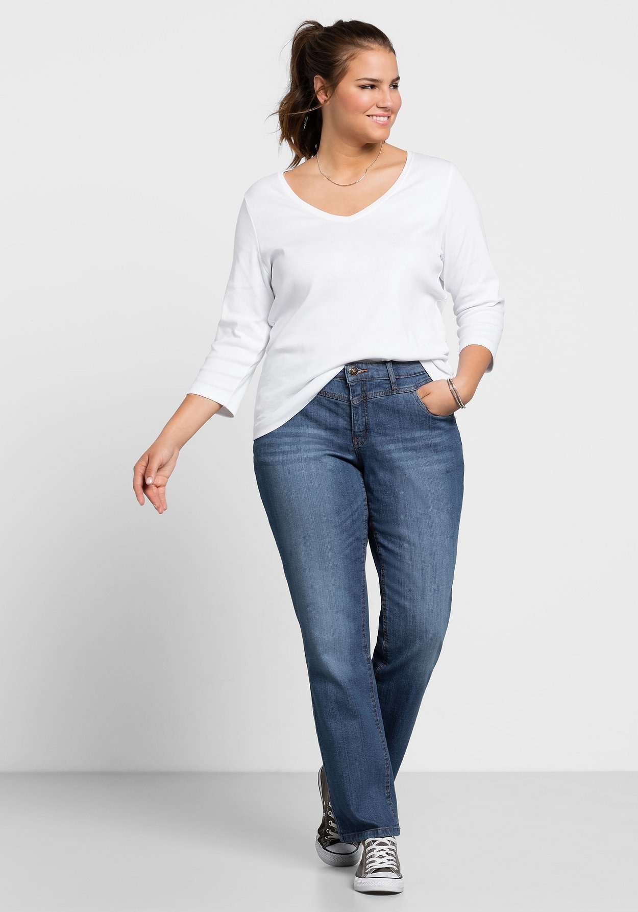 Sheego Stretch-Jeans »Jeans »Die Gerade« mit Used-Effekten«, »Die Gerade« mit Used-Effekten