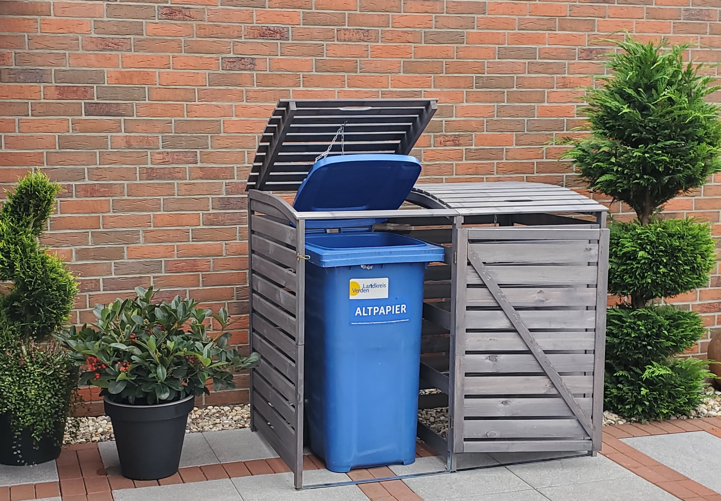 promadino Mülltonnenbox »Vario III« für 2 Tonnen, robust aus zertifiziertem Kiefernholz