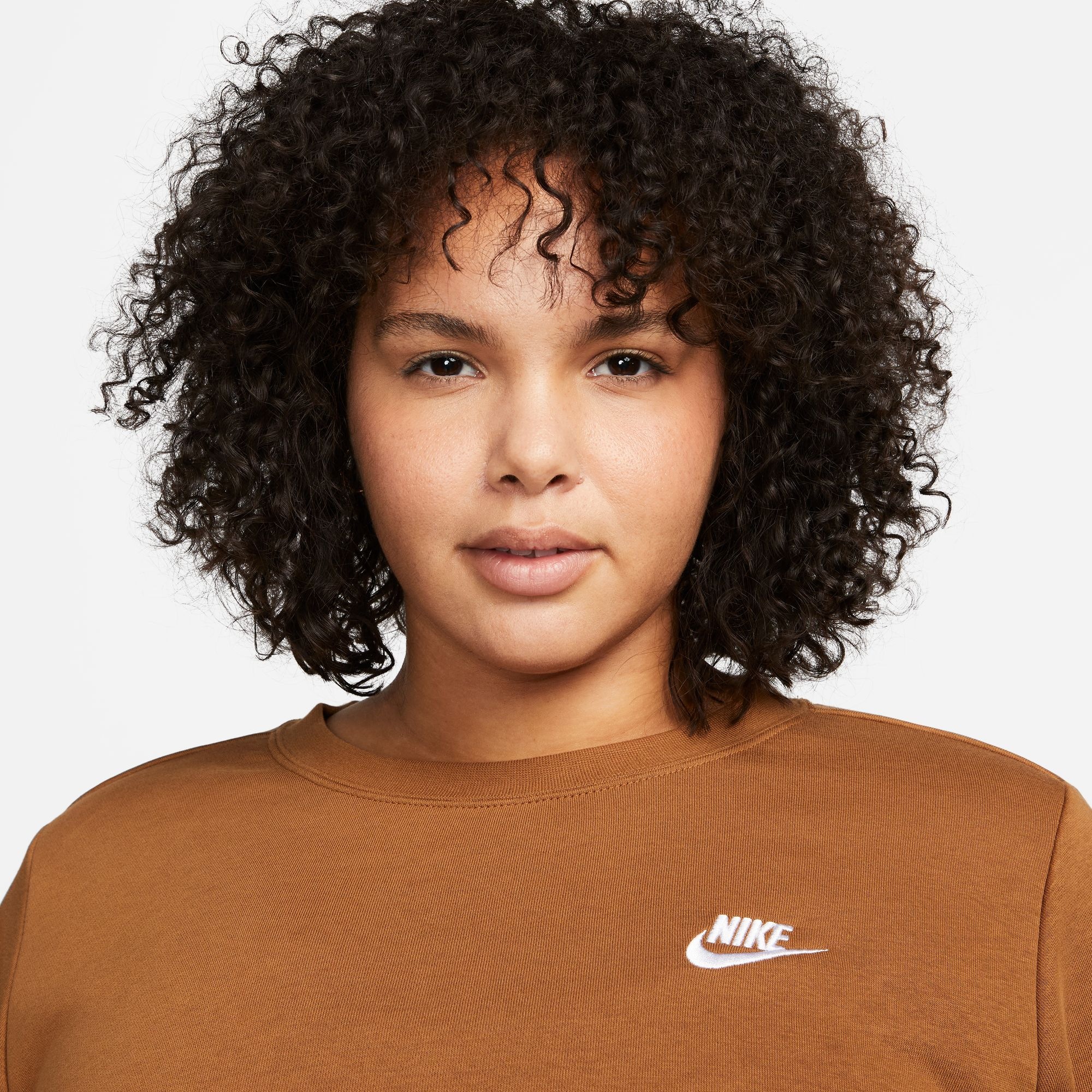 Nike Sportswear Sweatshirt »CLUB FLEECE WOMEN'S CREW-NECK SWEATSHIRT (PLUS SIZE)«