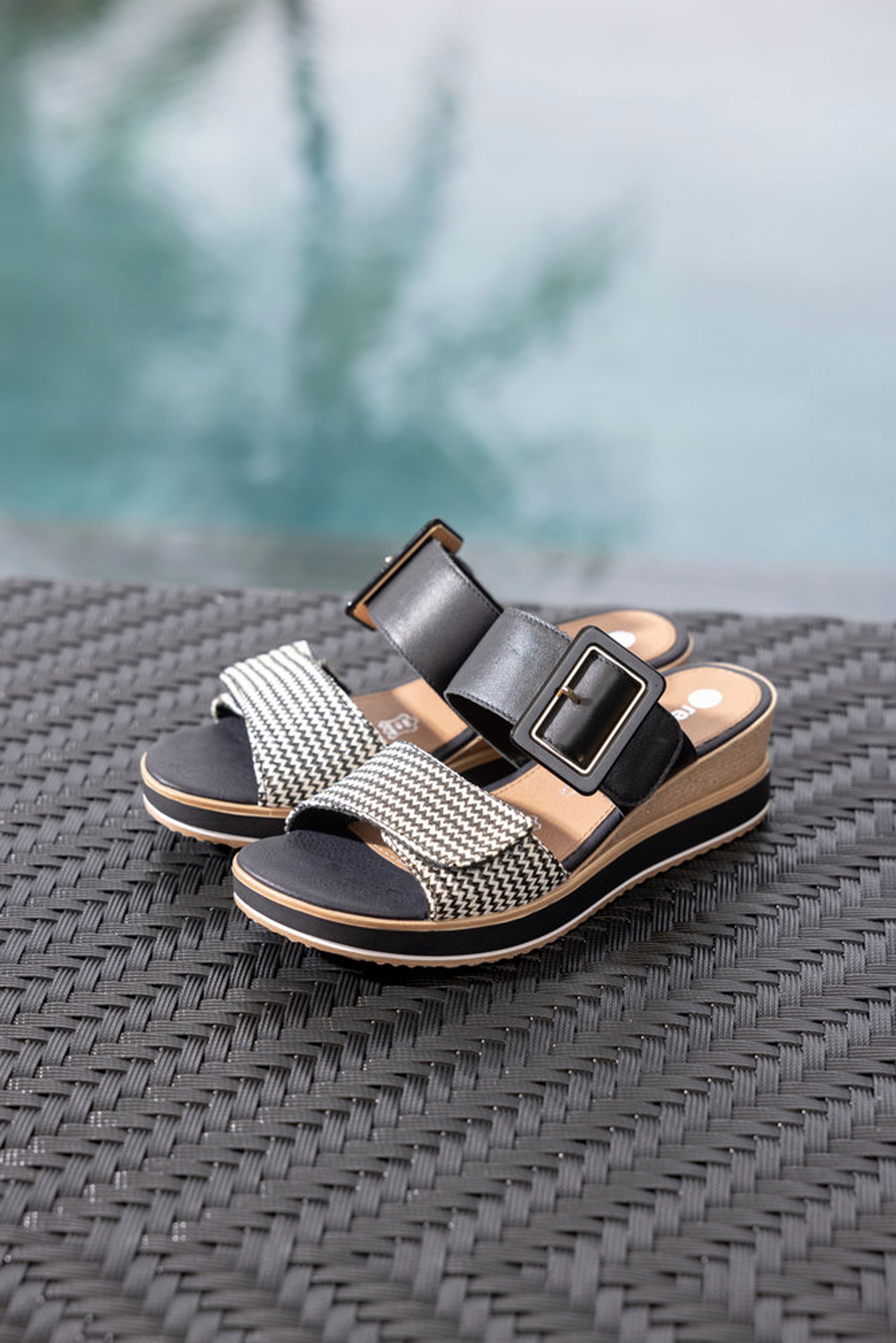 Remonte Pantoffel, Keilabsatz, Sommerschuh, Bequemschuh mit Softfußbett