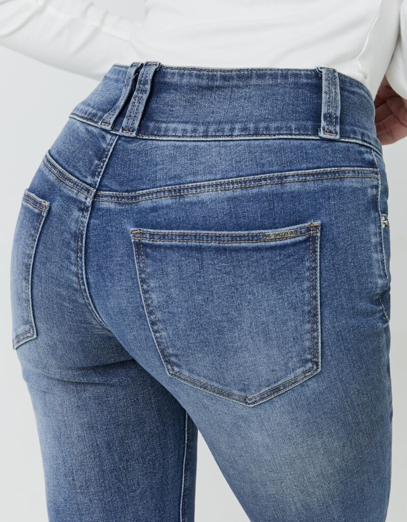 Tally Weijl Bootcut-Jeans »SPADECYNTIA« Baumwollmischung, Low Waist, mit doppeltem Knopf am breiten Bund