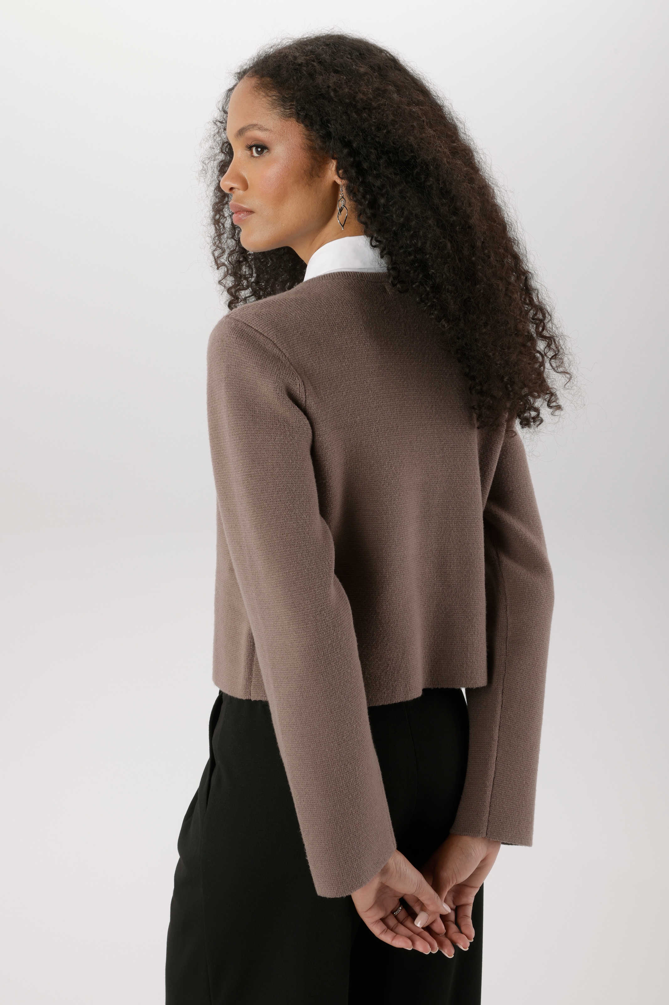 Aniston SELECTED Strickjacke mit großen, stoffüberzogenen Druckknöpfen - NEUE KOLLEKTION