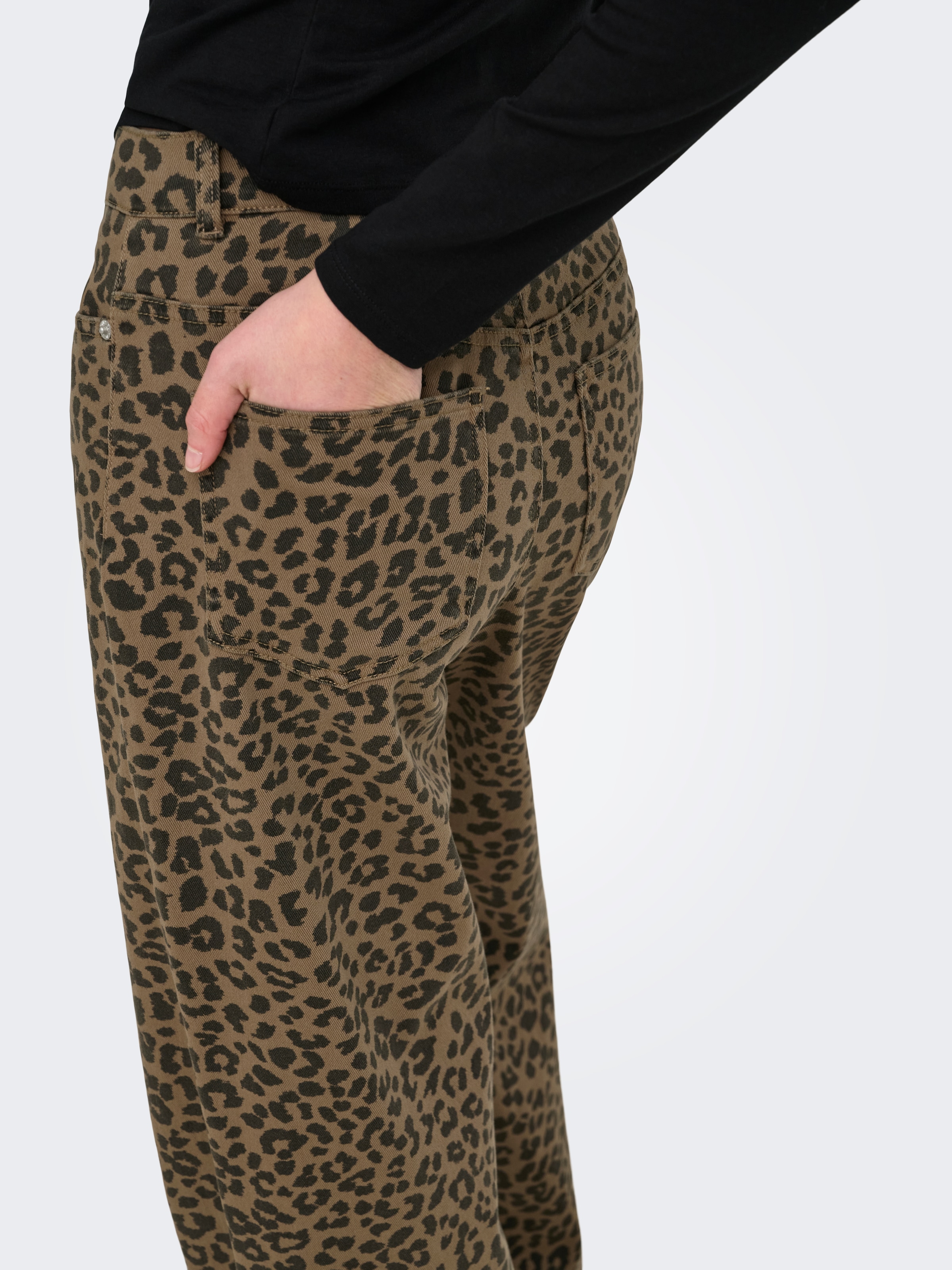 ONLY High-waist-Jeans »ONLMADISON HW WIDE ANIMAL PANT PNT« Baumwollmischung, wide fit, high waist