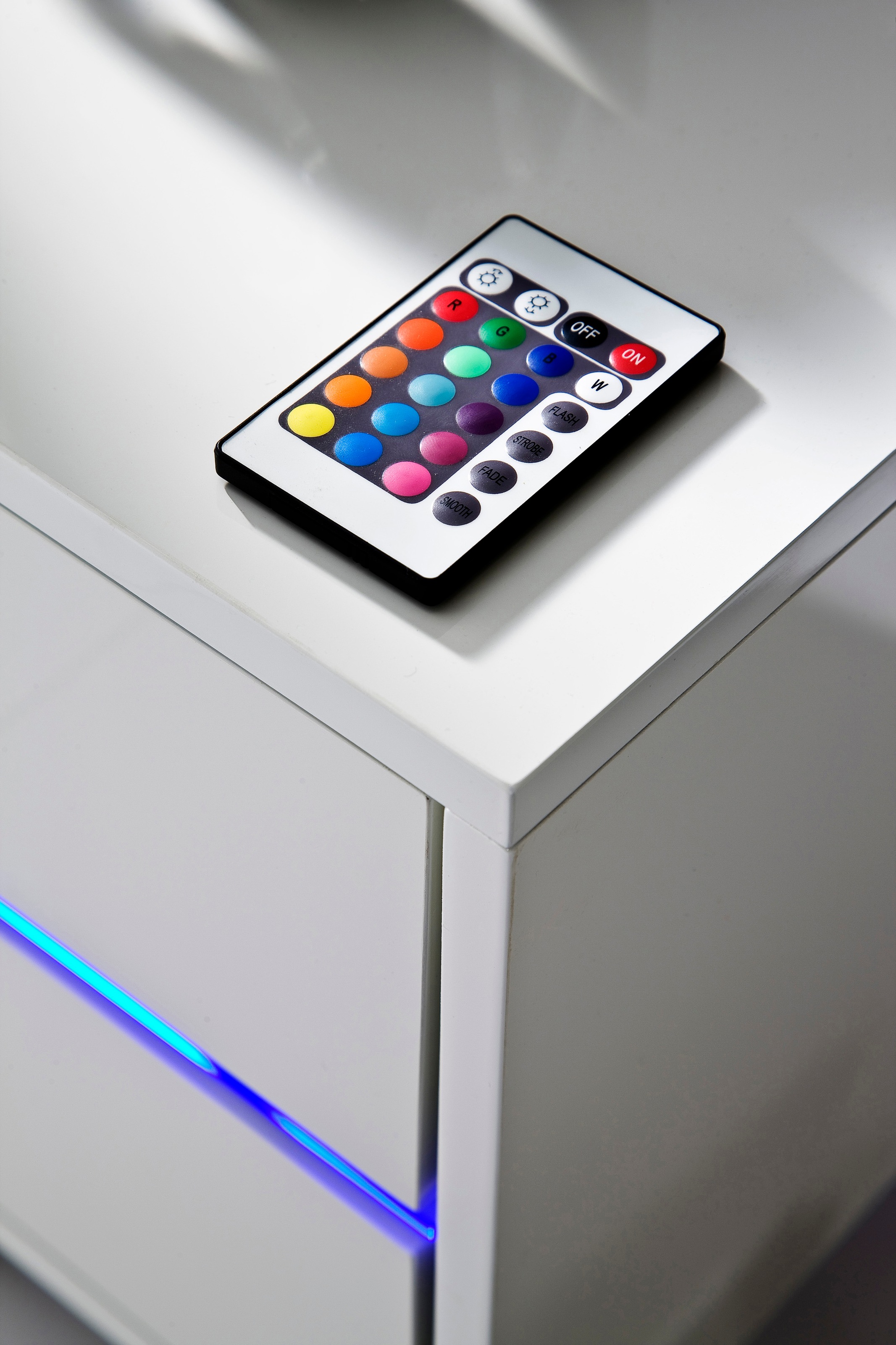 MCA furniture Lowboard »Blues«, mit LED Beleuchtung weiß hochglanz