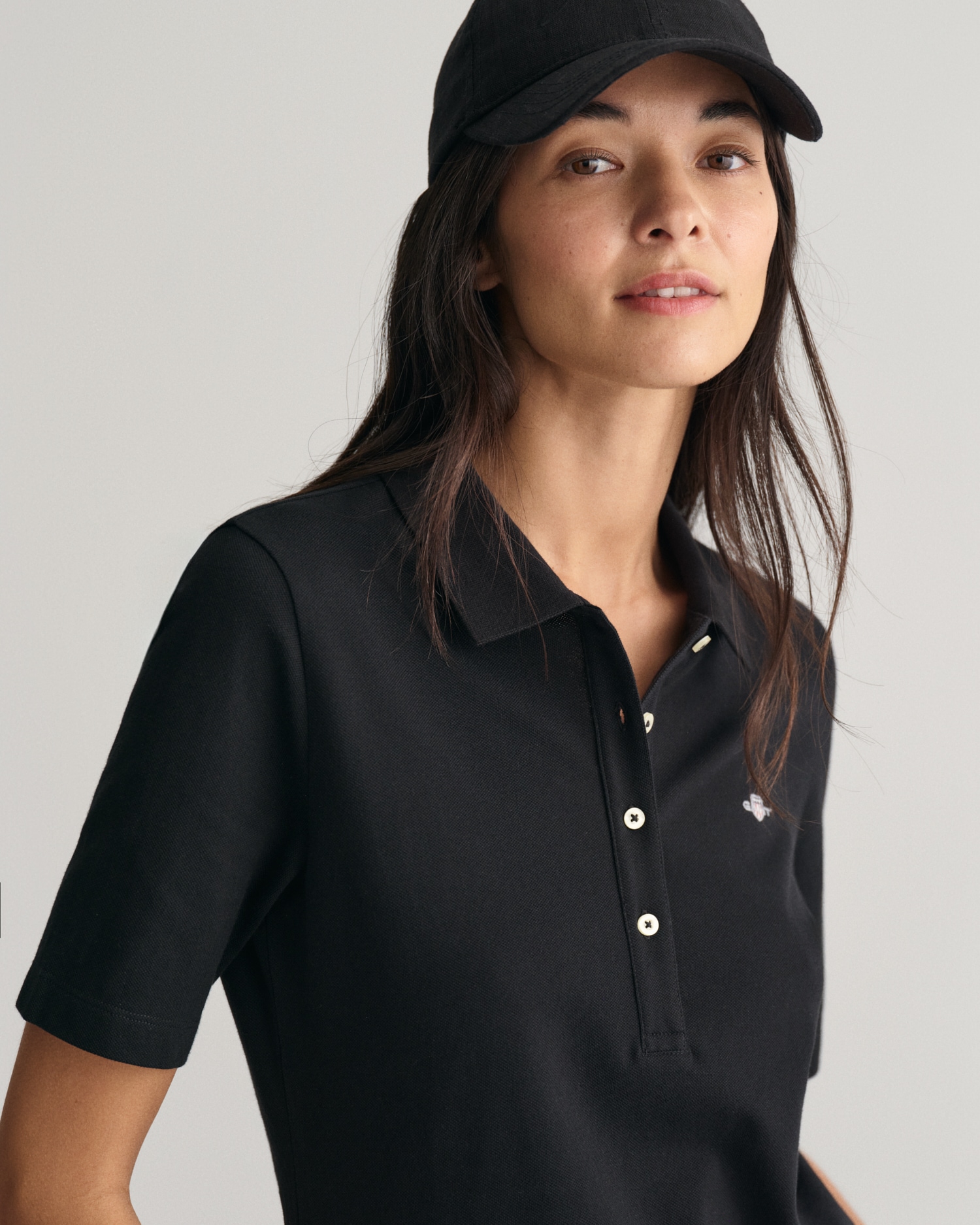 Gant Poloshirt »SLIM SHIELD KA PIQUE POLO«, mit grafischer Logostickerei auf der Brust