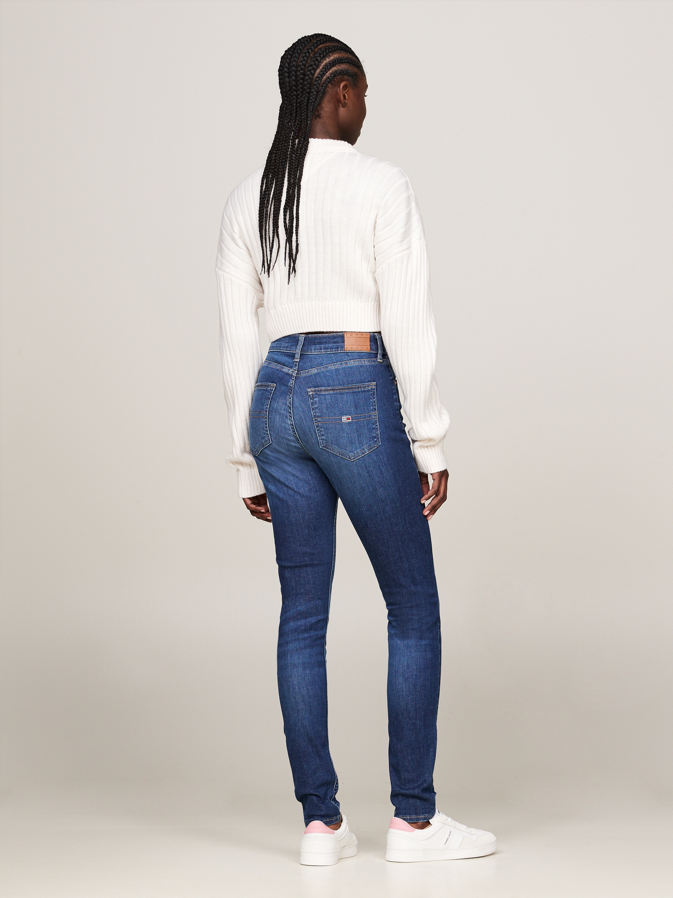 Tommy Jeans Skinny-fit-Jeans »Sylvia High Rise Skinny«, mit Logo-Badge