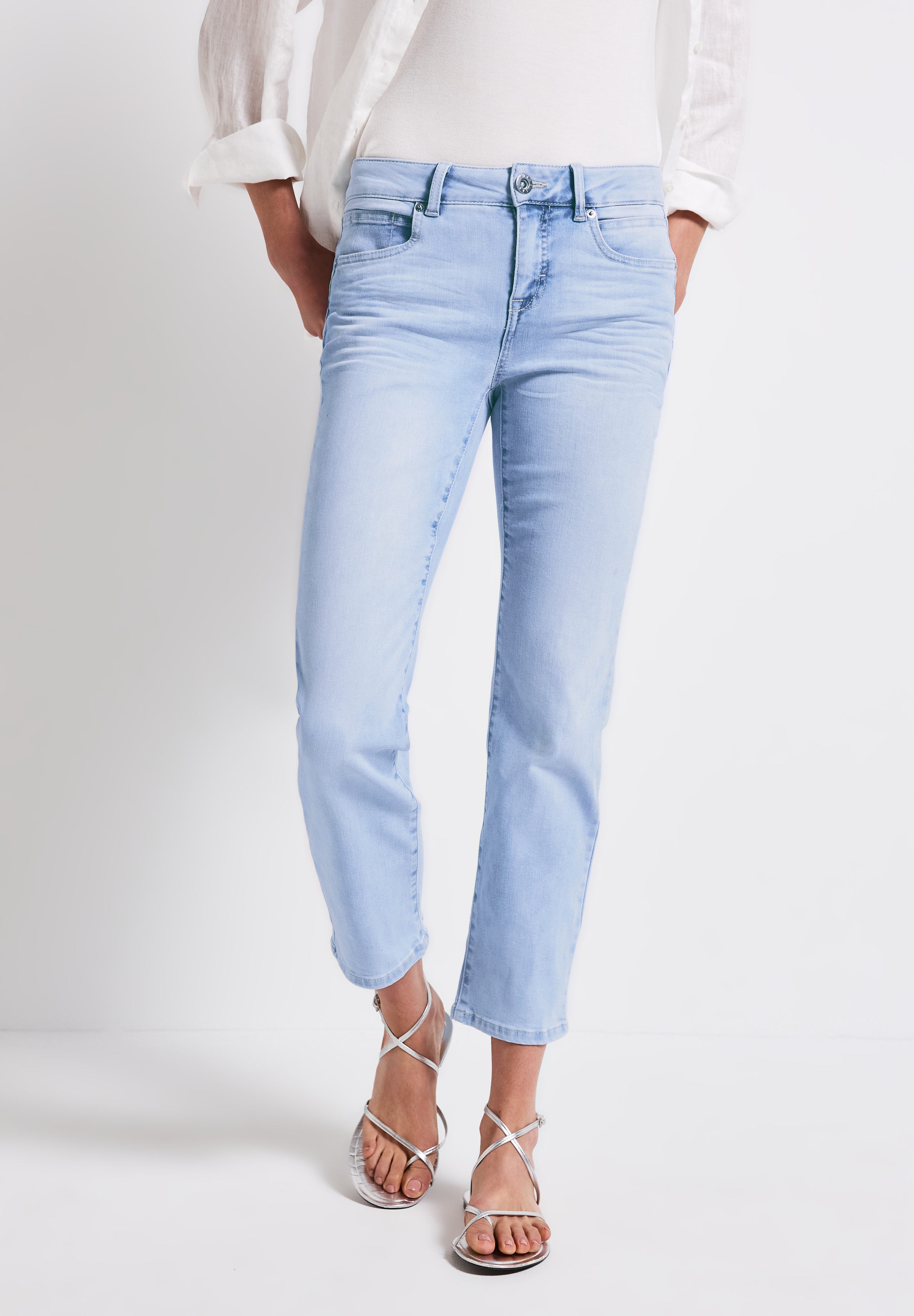 STREET ONE Slim-fit-Jeans »Tilly«, bleached, Slim Fit und mit Stretch