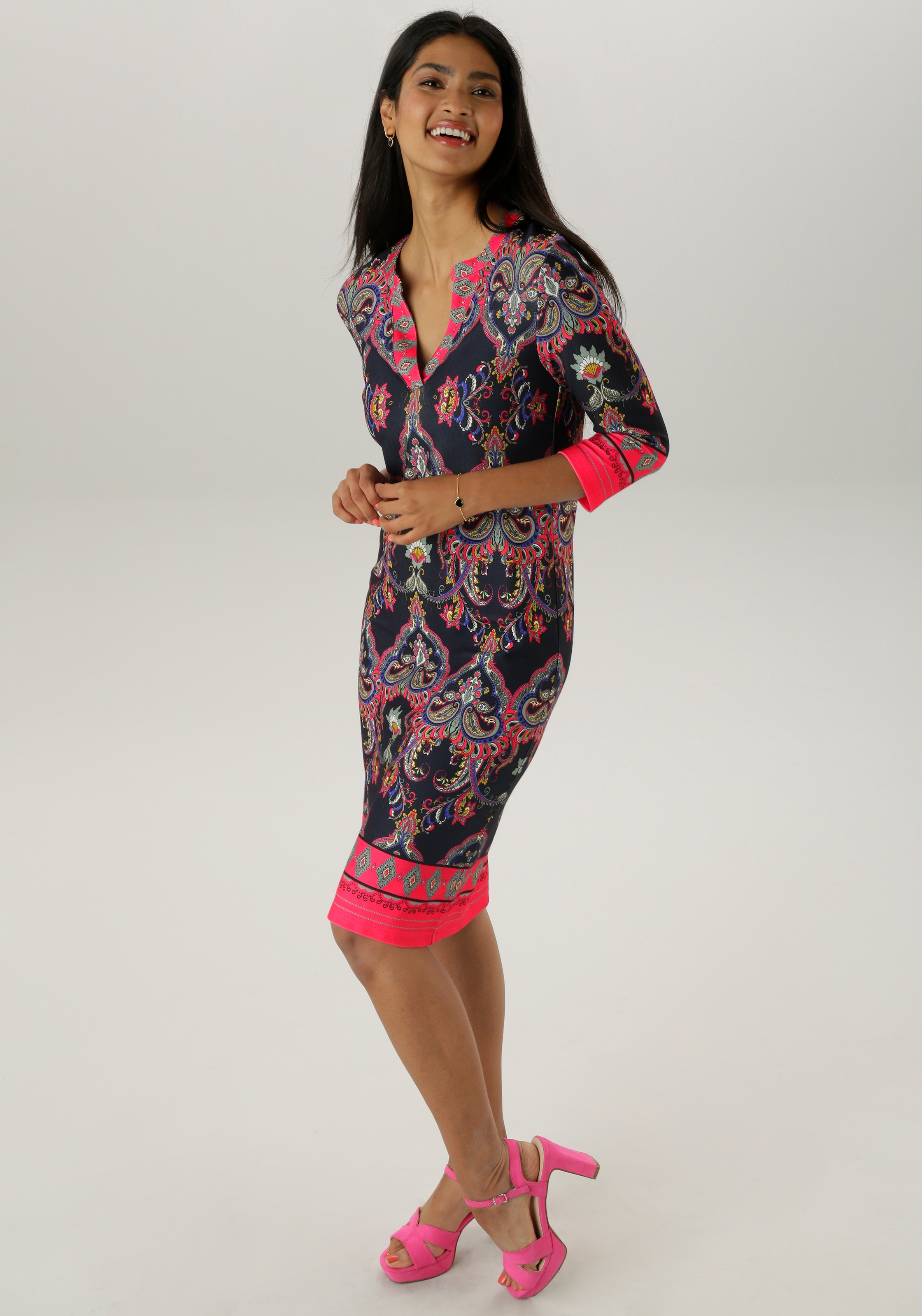 Aniston SELECTED Jerseykleid, mit Ornamenten- und Rankendruck Allover - NEUE KOLLEKTION