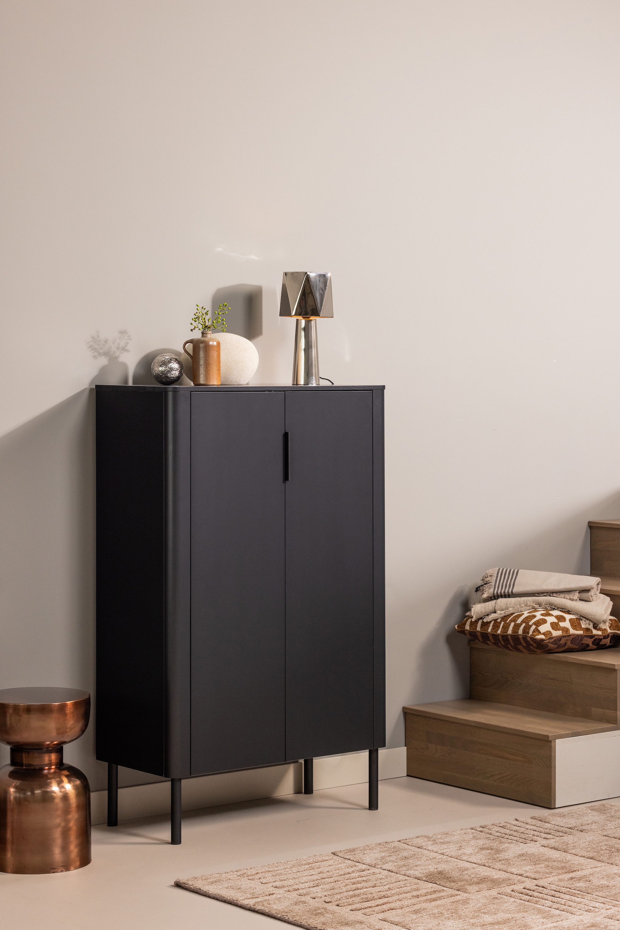 WOOOD Highboard »Gunnar FSC®-Mix Massivkiefer mit Dämpfung Funktion, 85 x 39 x 135 cm« Tragkraft 15 kg pro Boden, einfach zu montieren, sichtbare Maserung