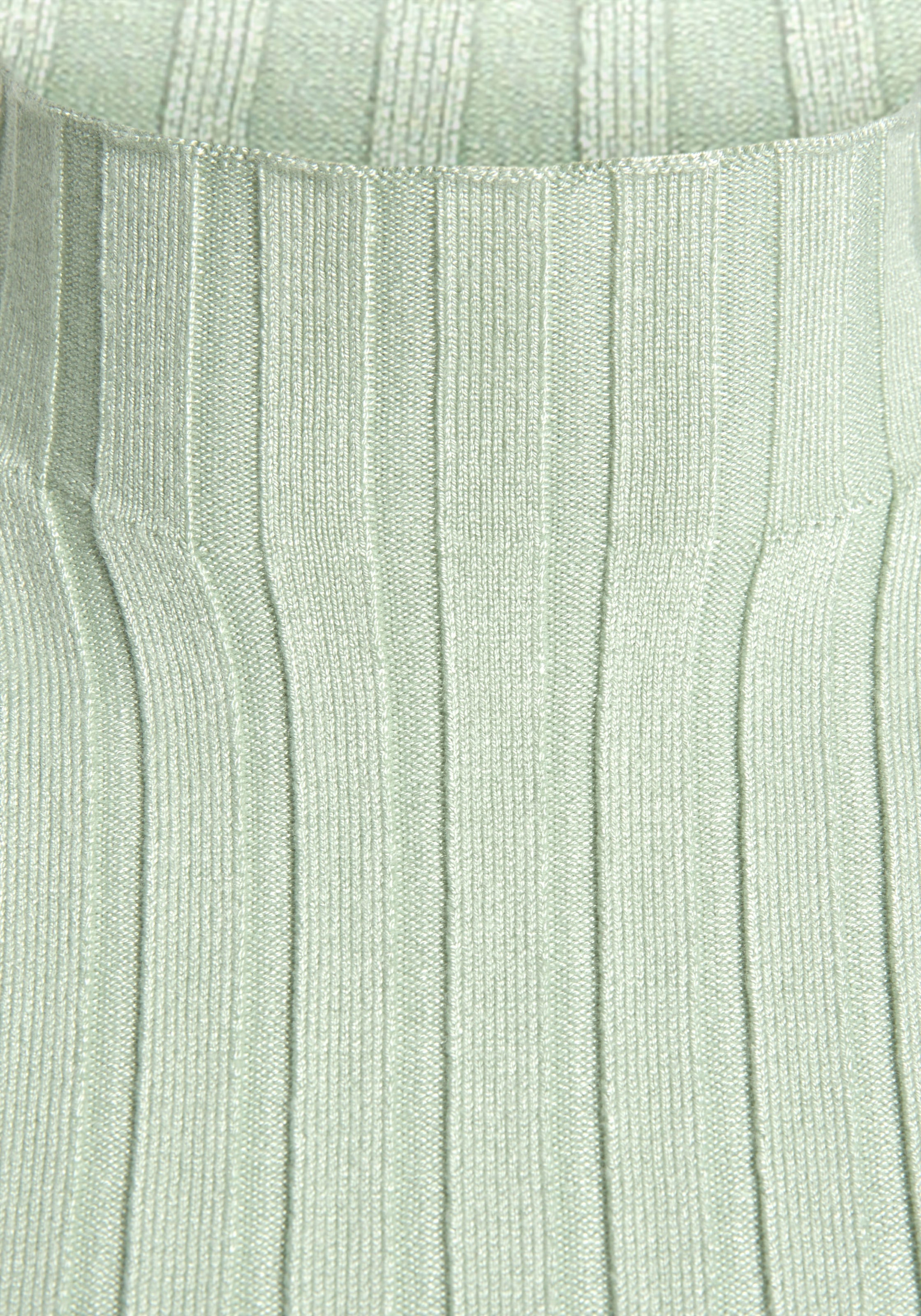 LASCANA Stricktop, aus weichem Rippstrick mit Stehkragen, modisch
