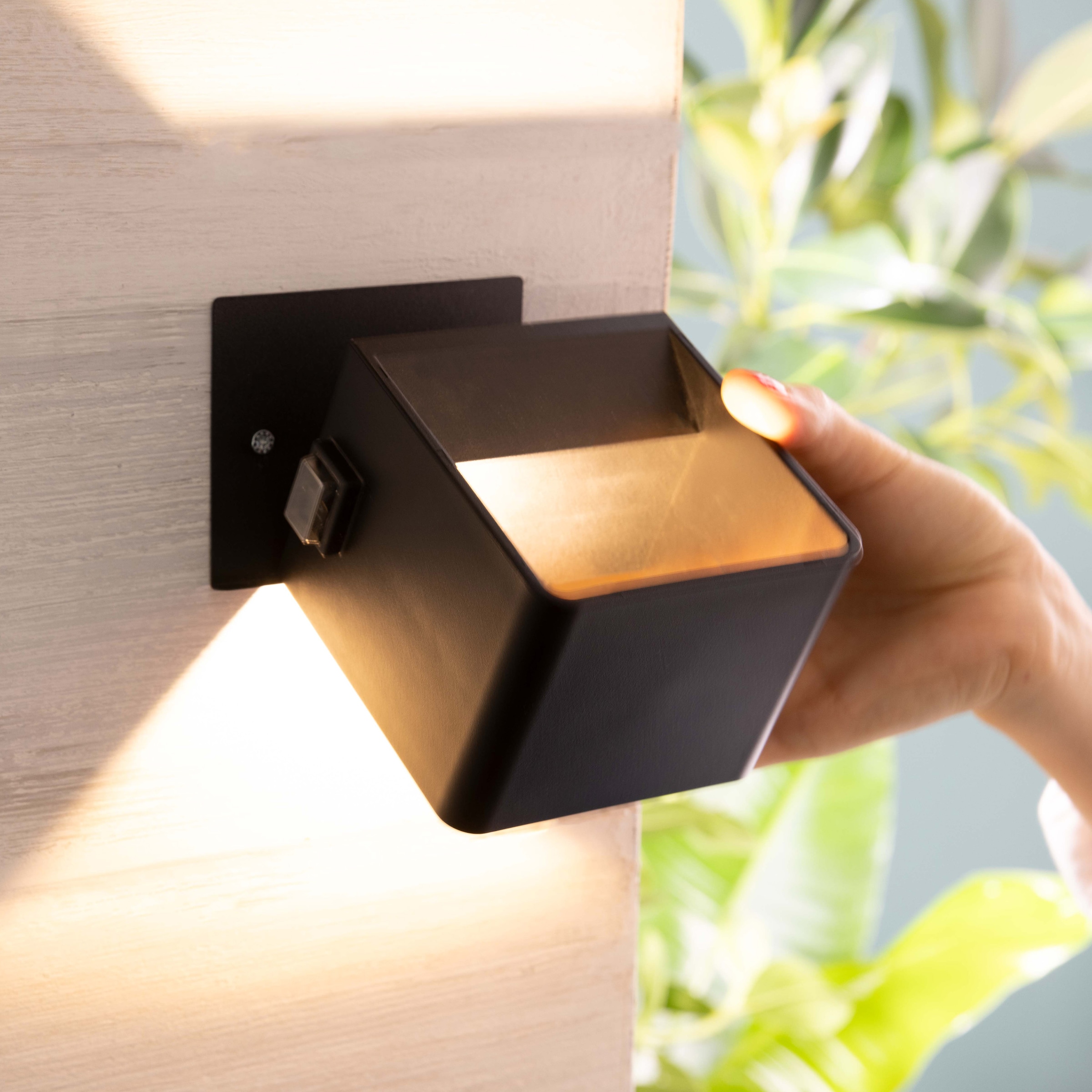 my home LED Außen-Wandleuchte »Marten - Akkuleuchte inkl. Magnetplatte« 1 Stk. Warmweiß Akku, 4 W, 300 lm, 3000 K, USB, schwarz, mobile Außenlampe, Wandlampe