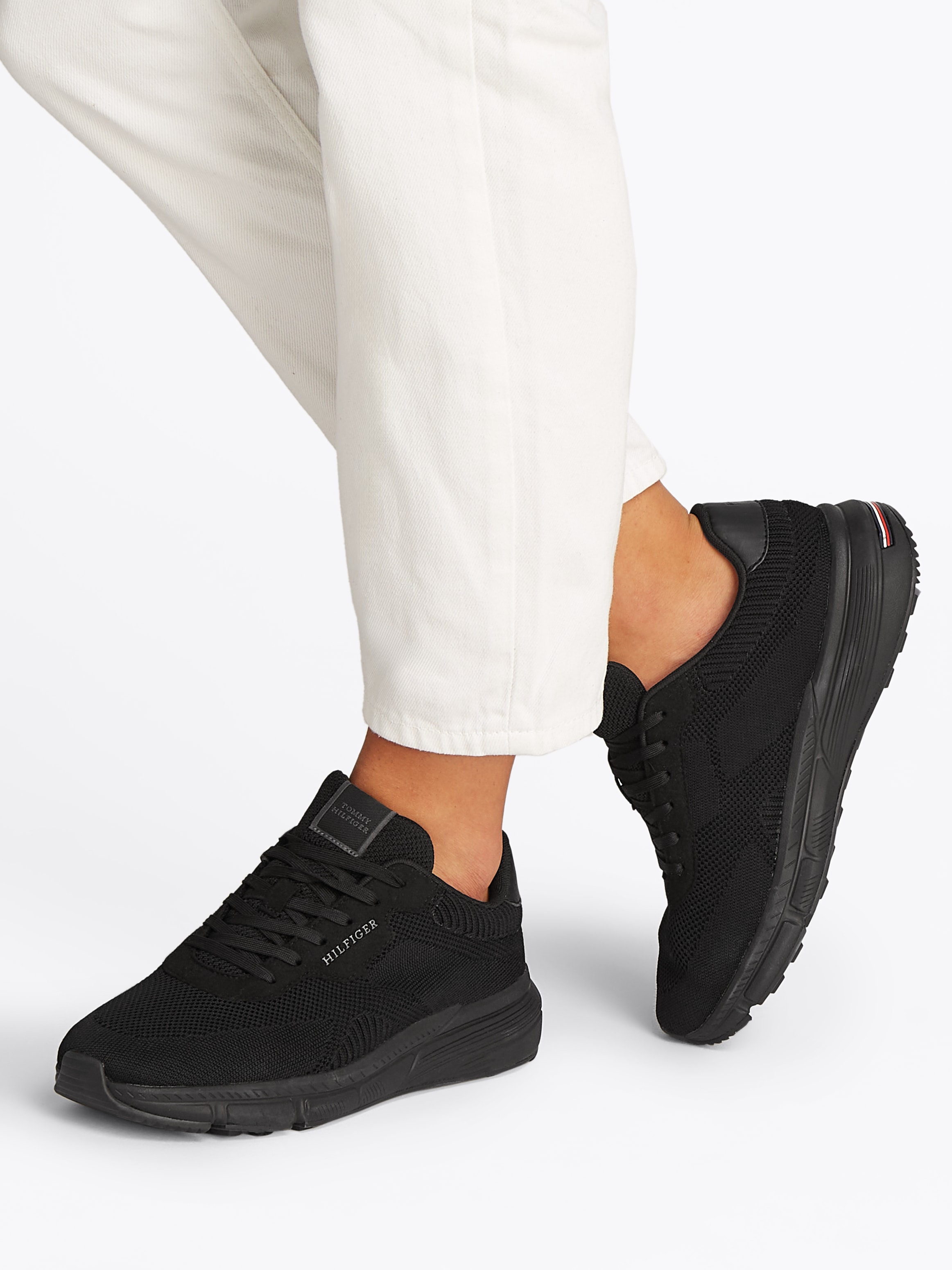 Tommy Hilfiger Sneaker »LIGHTWEIGHT RWB KNIT«, Freizeitschuh, Halbschuh, Schnürer mit Kontrast-Logo