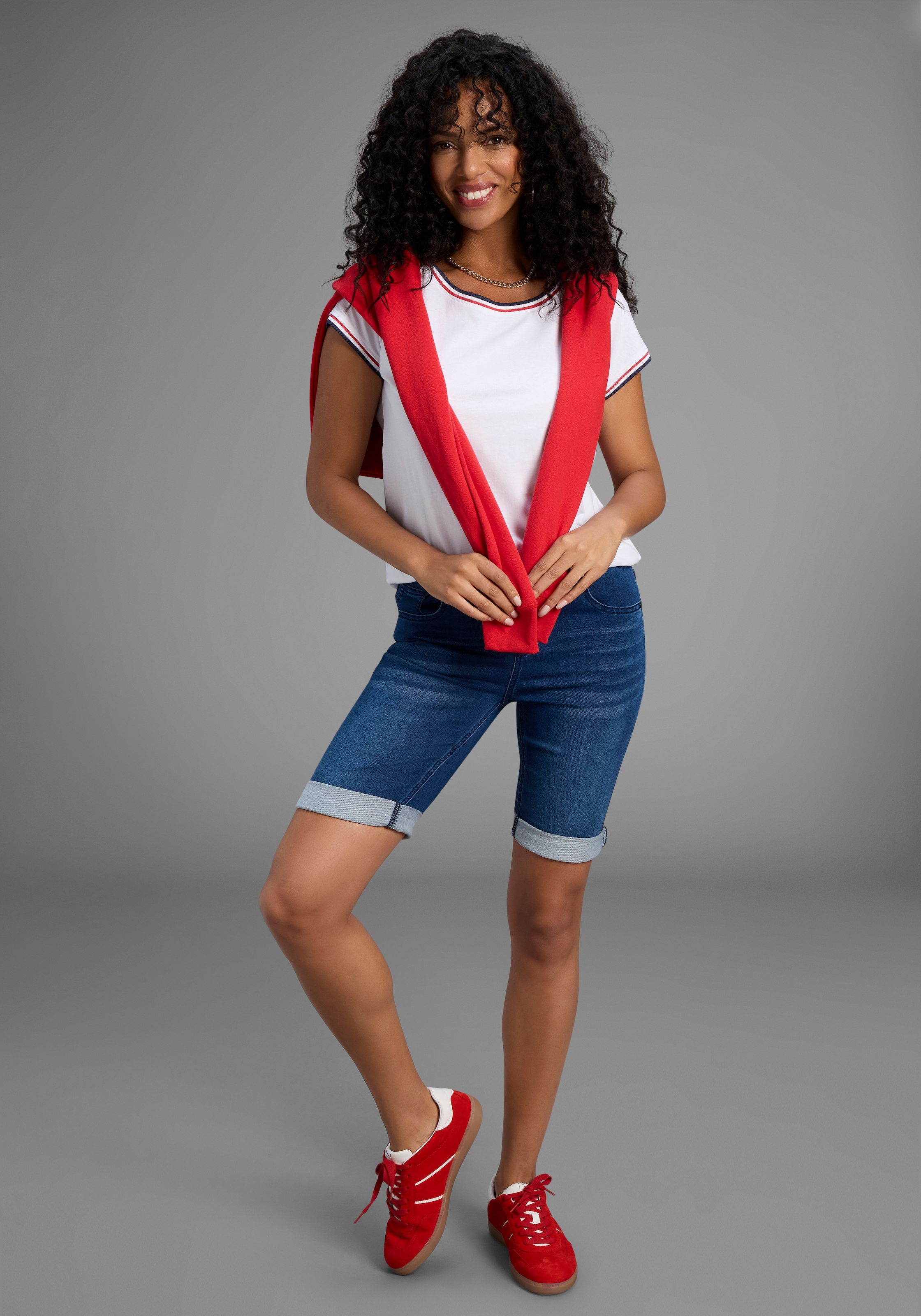 Arizona Jogg-Jeansbermudas hohe Leibhöhe,  krempelbare Beinabschlüsse,  Used-Look