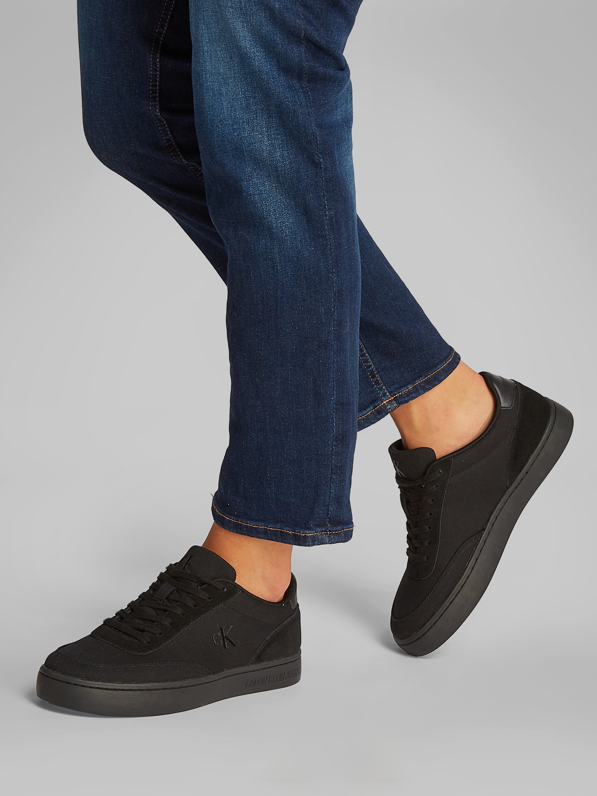 Calvin Klein Jeans Sneaker »CLASSIC CUPSOLE MG CANVAS«, Schnürschuh, Halbschuh, Freizeitschuh mit CK Logo seitlich