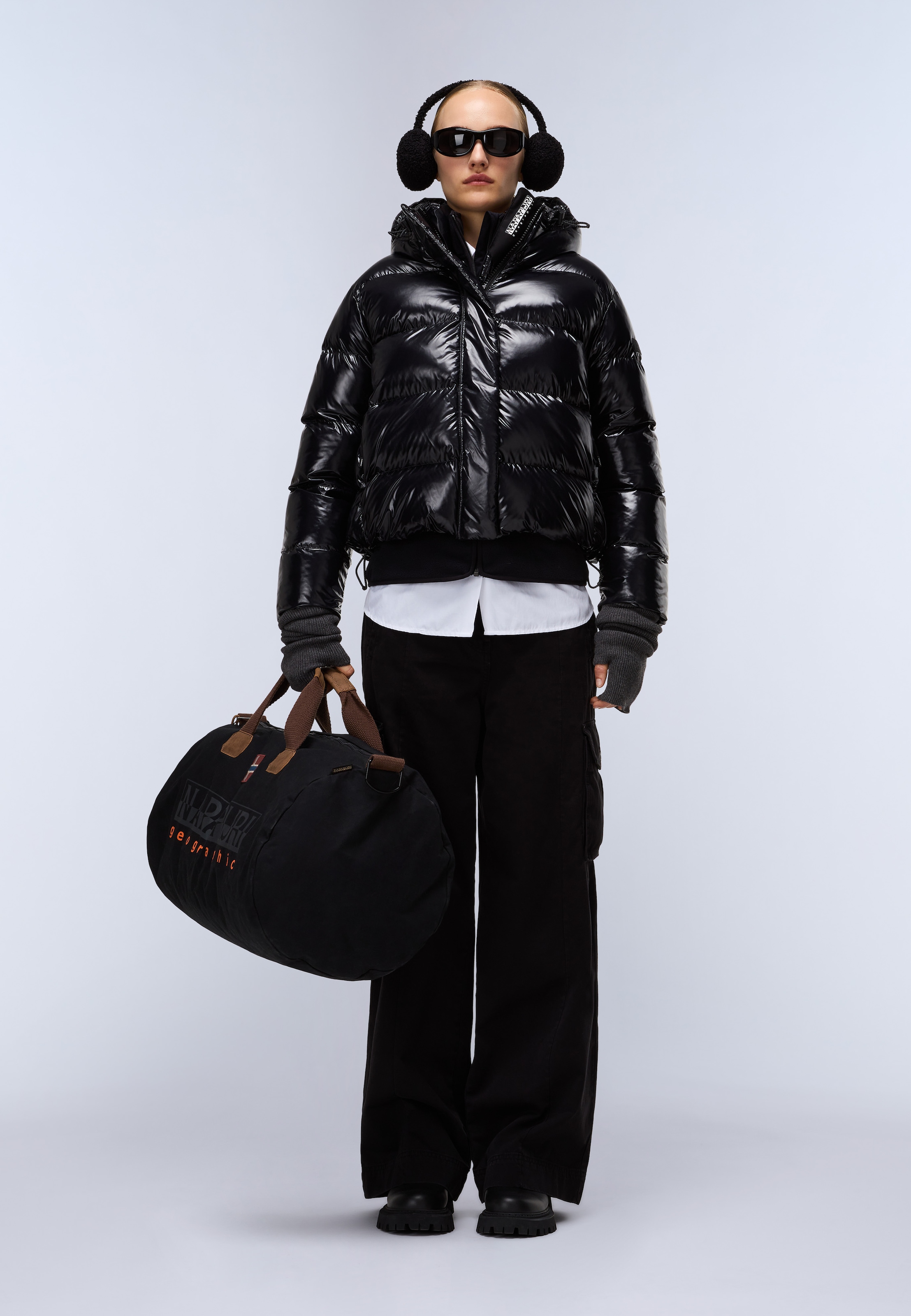 Napapijri Steppjacke mit Kapuze unifarbenes Design, aus Polyamid und Polyurethan, mit Polyesterfutter
