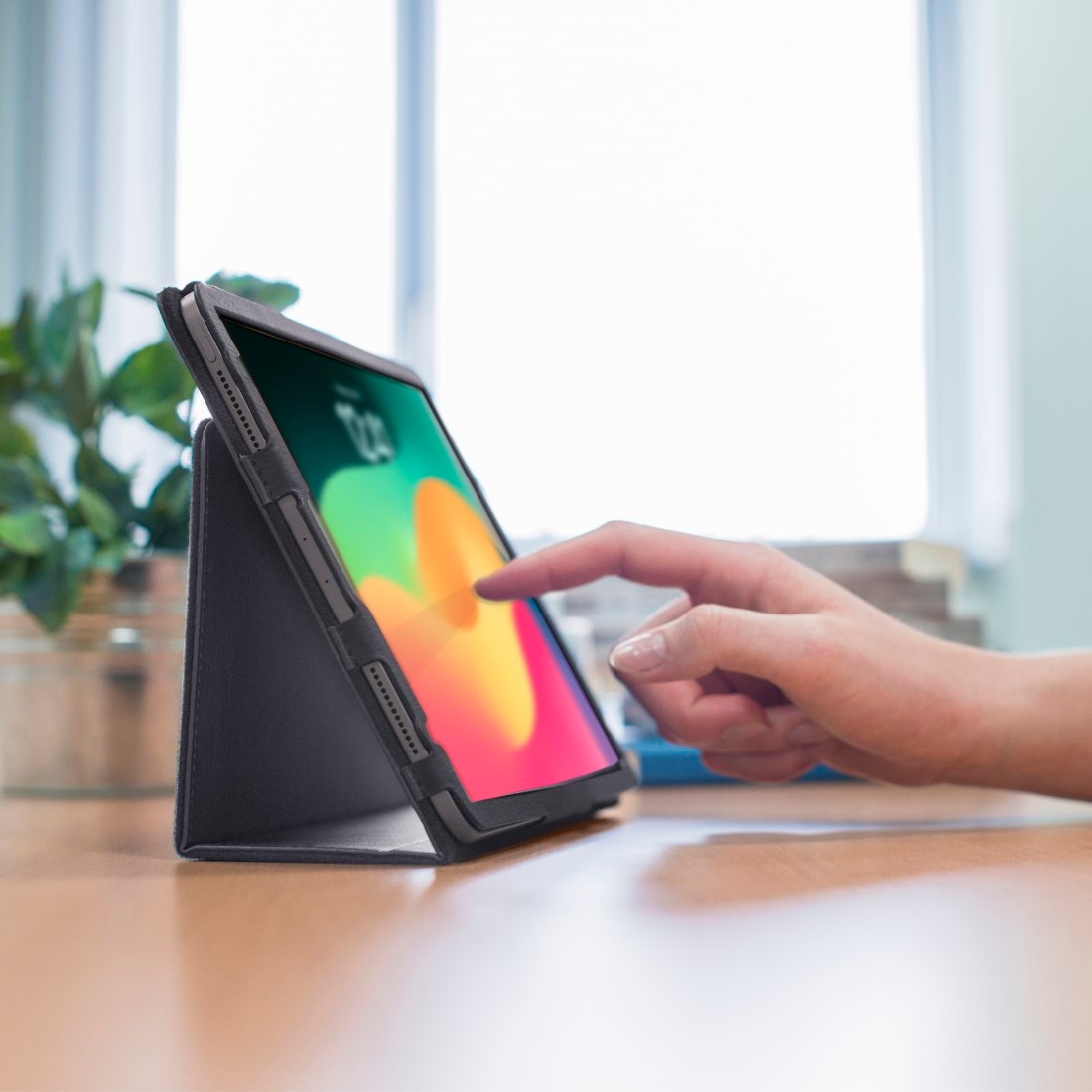 Hama Tablet-Hülle »Tablet-Hülle "Bend 2.0" für Apple iPad Pro 13" (2024), Schwarz«, iPad Pro 13"
