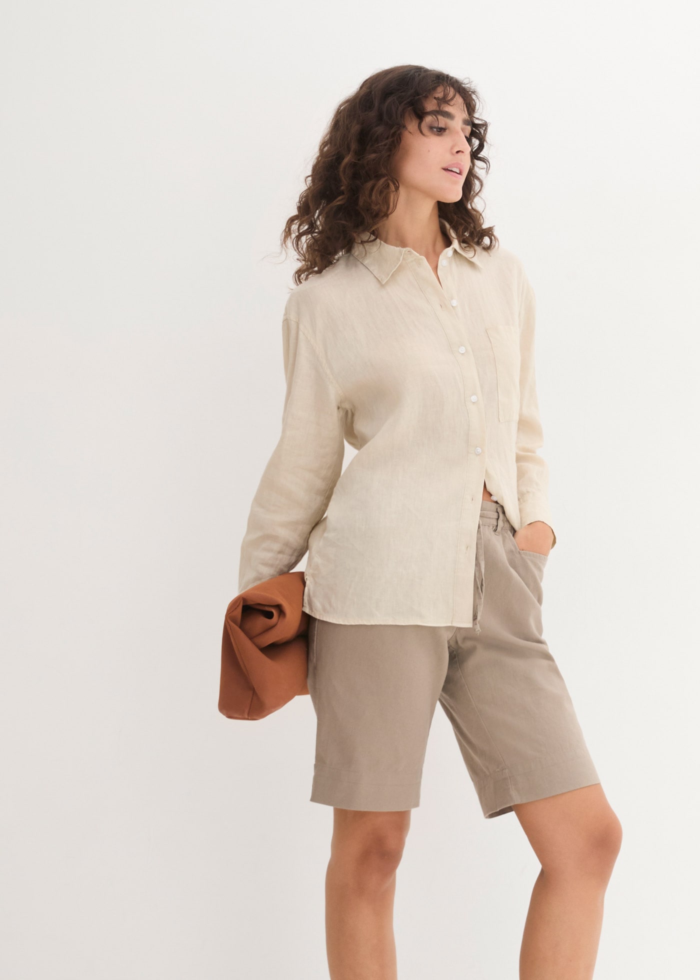 bonprix Bermudas  im sommerlichen Leinen-Mix, mit elastischer Bund mit Bindeband