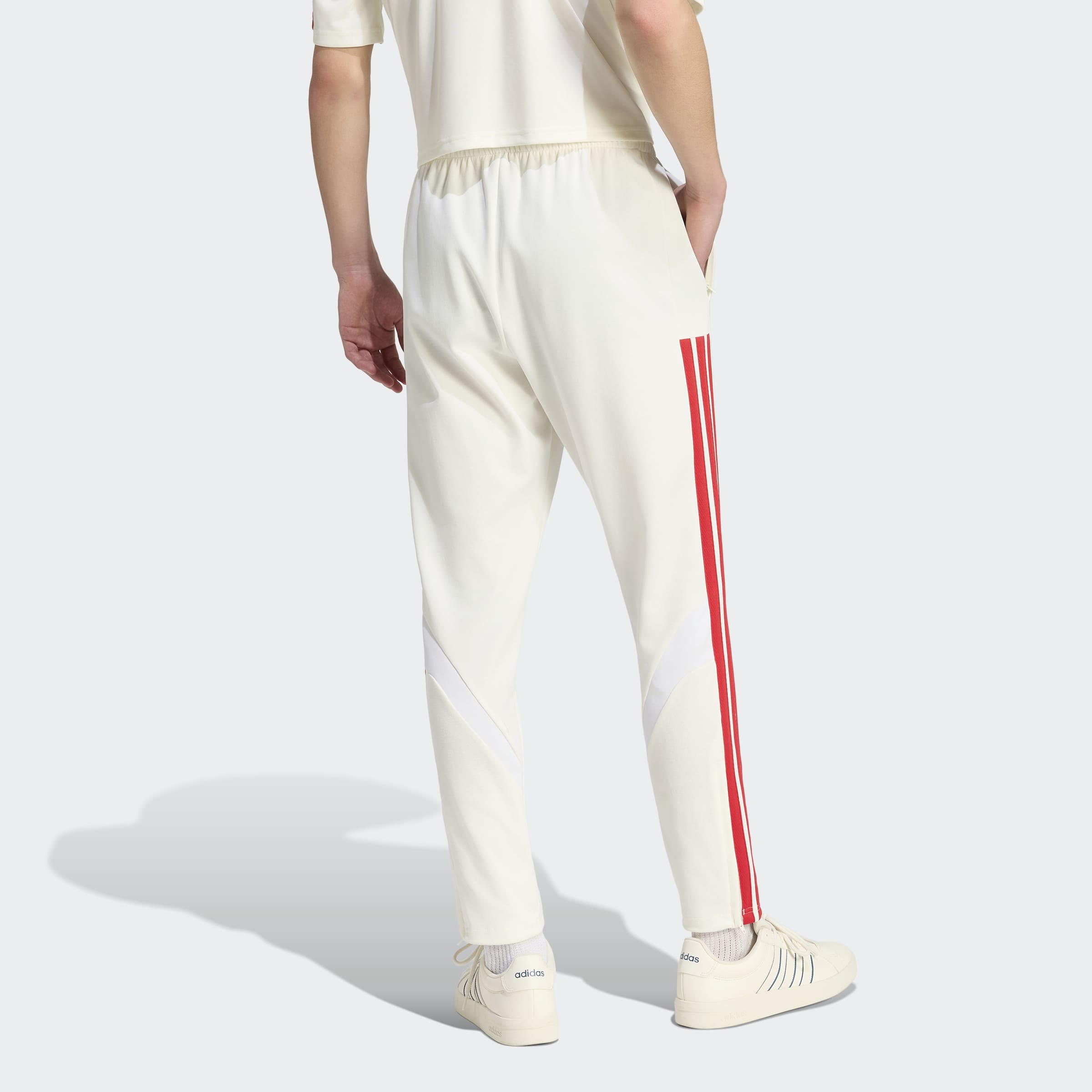 adidas Sportswear Sporthose »HOUSE OF TIRO NATIONS PACK«  für Erwachsene, mit Kordelverschluss, aus Baumwolle
