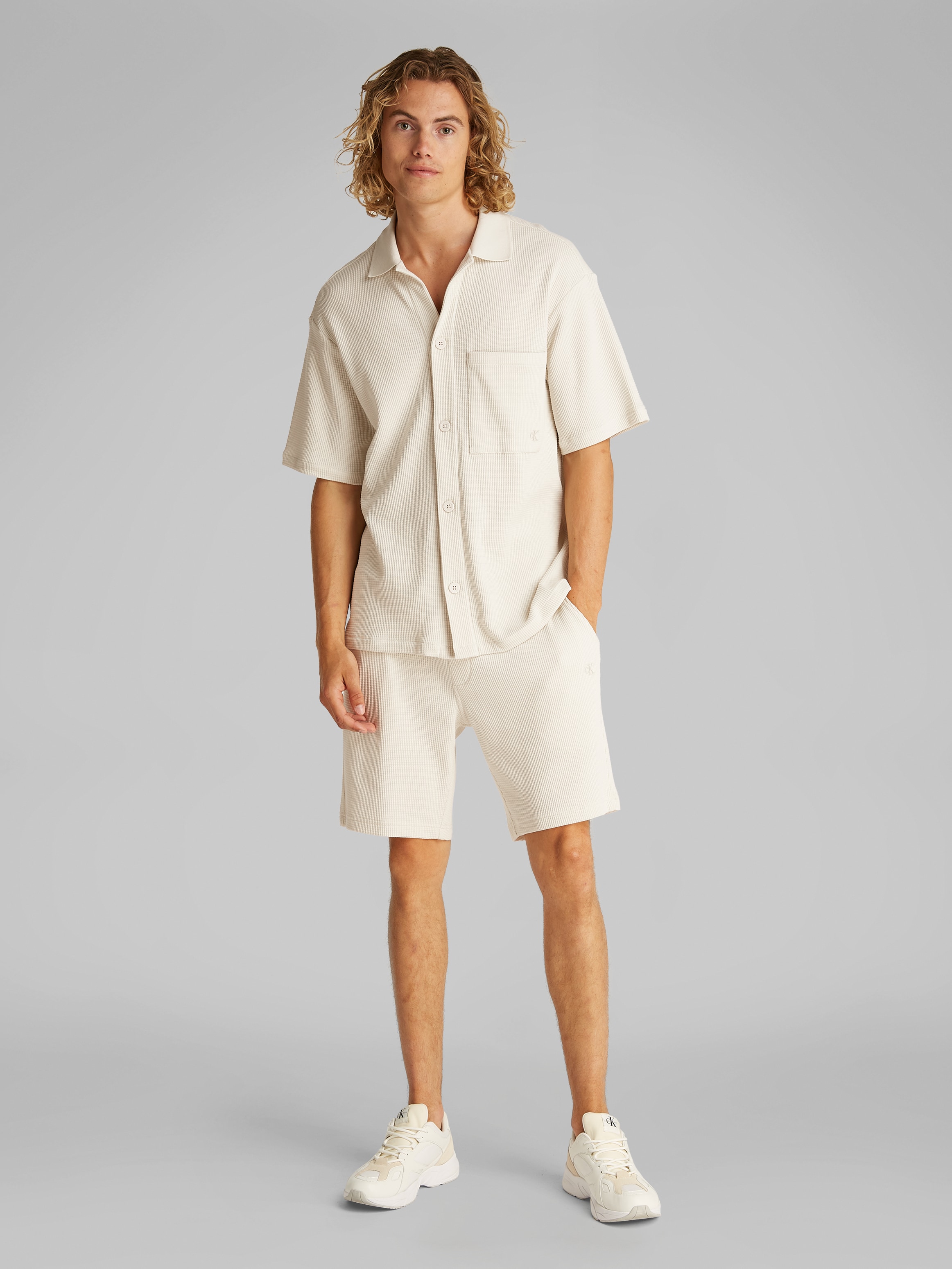 Calvin Klein Jeans Kurzarmhemd »CHUNKY WAFFLE SS HWK OVERSHIRT«, in Waffeloptik