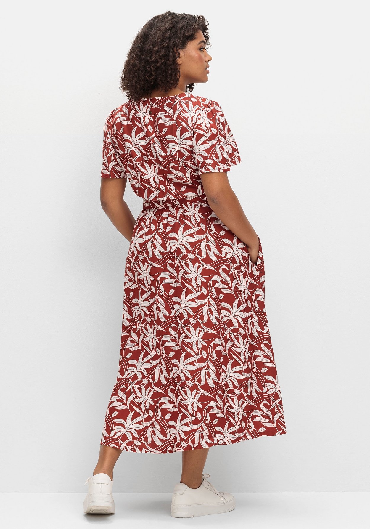 Sheego Druckkleid »Maxikleid mit weitschwingendem Rockteil«
