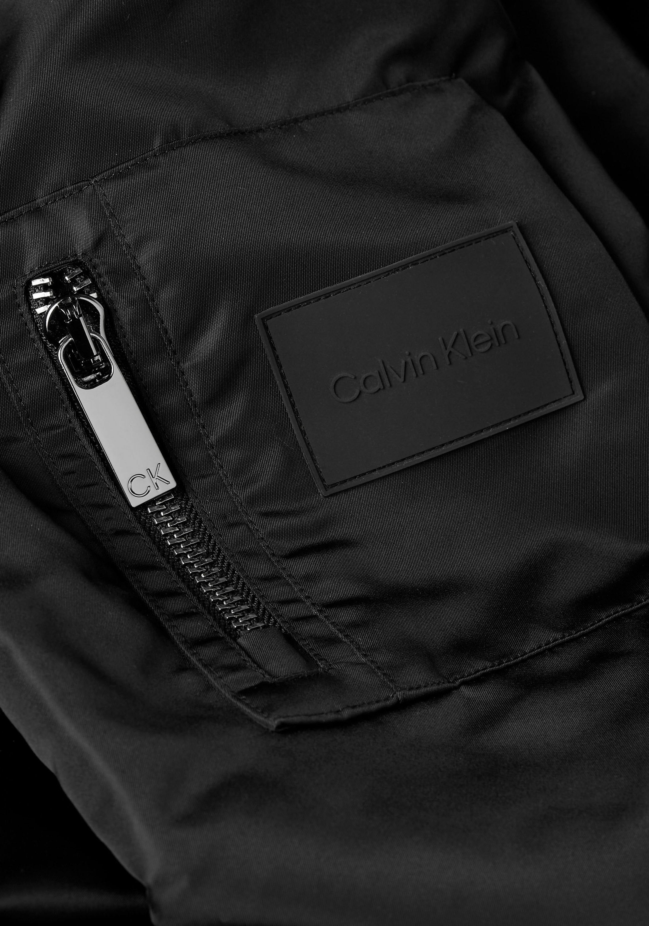 Calvin Klein Bomberjacke »LIGHTWEIGHT HERO BOMBERJACKET«, mit Reißverschluss am Ärmel