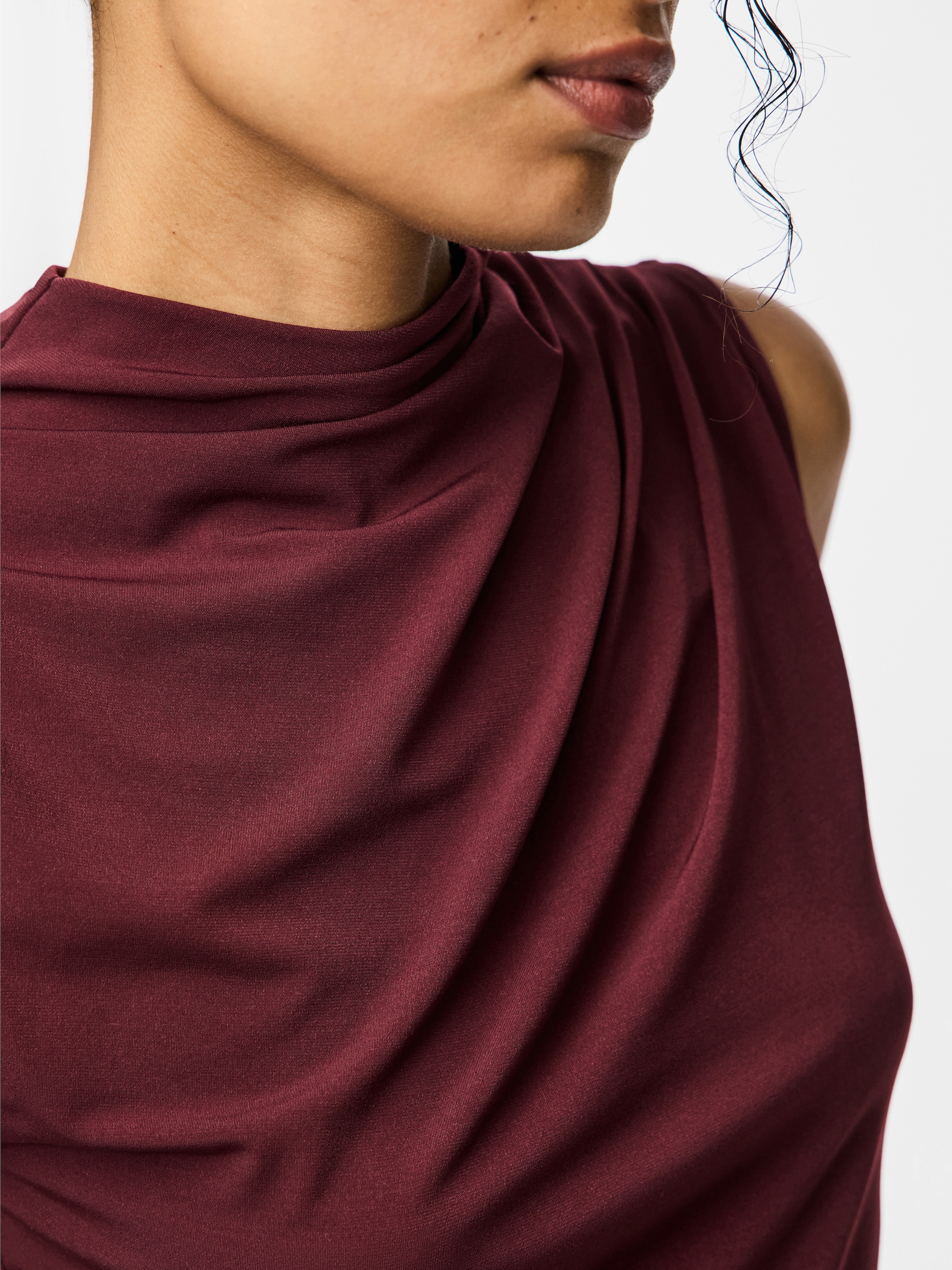 pieces Stehkragenshirt »PCMADISON SL DRAPED TOP NOOS BC« Materialmix, slim fit