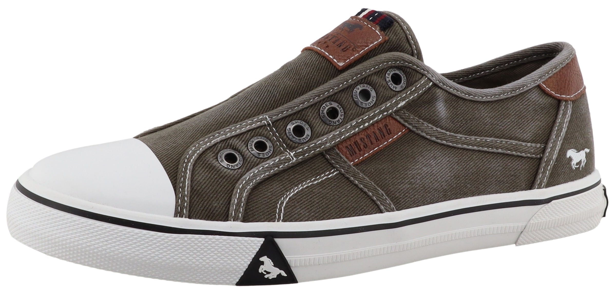 Mustang Shoes Slip-On Sneaker »Ignazio«  Slipper, Freizeitschuh, Halbschuh mit Logo-Aufnähern