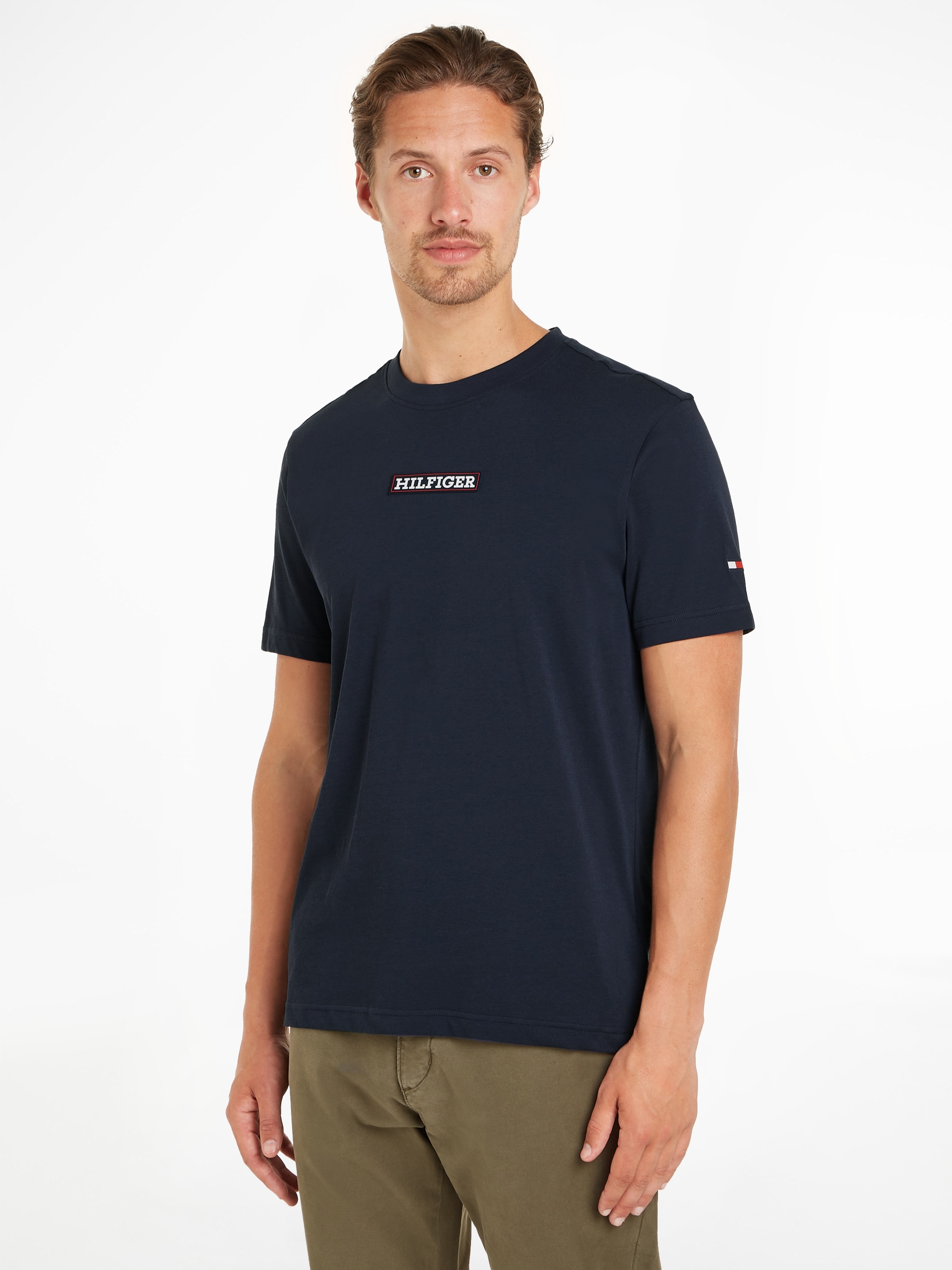 Tommy Hilfiger Kurzarmshirt »GRAPHIC TEE«, mit Hilfiger Druck auf der Brust  bei ♕ | T-Shirts