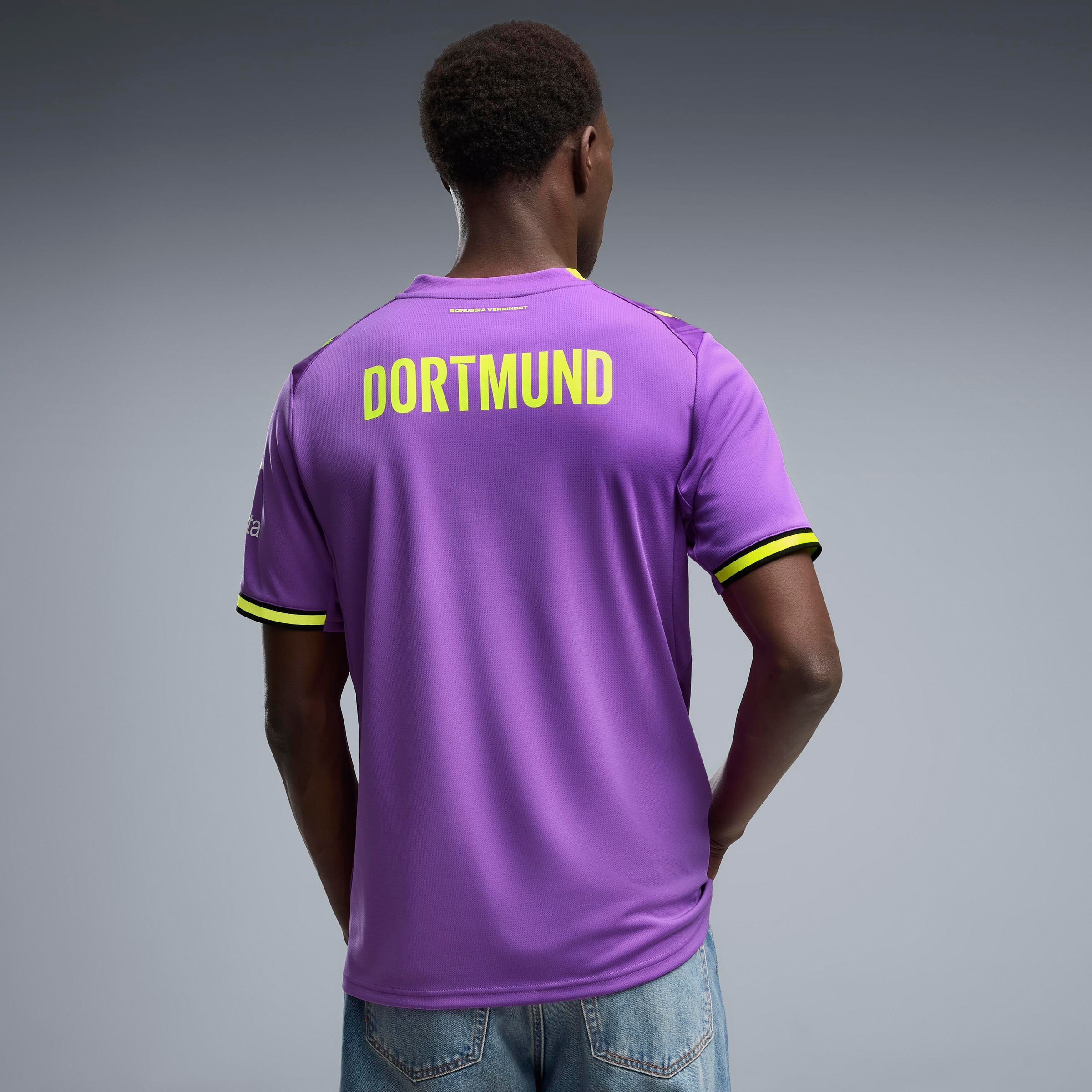 PUMA Fußballtrikot »BVB THIRD JERSEY REPLICA« mit Rundhalsausschnitt, DryCELL-Technologie, atmungsaktiv