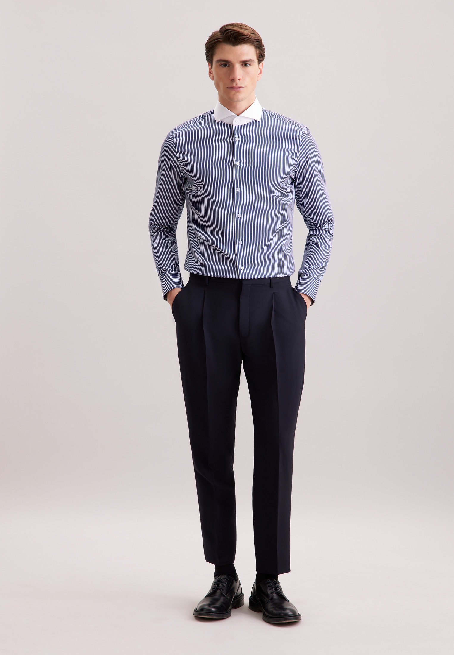 seidensticker Businesshemd »Schwarze Rose« Slim 1/1 Haifischkragen Gestreift