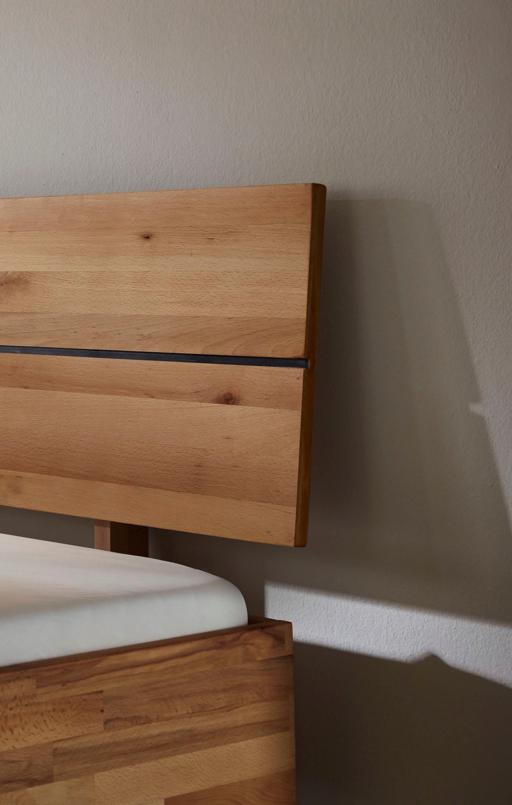 Home affaire Massivholzbett »Chavot I« wahlweise in Kernbuche oder Wildeiche erhältlich