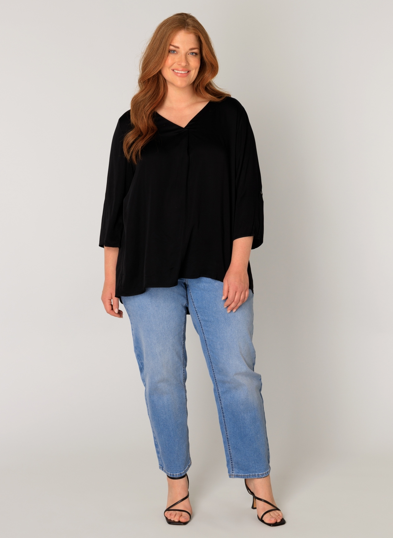 Base Level Curvy Shirtbluse »Yanina«, mit V-Ausschnitt
