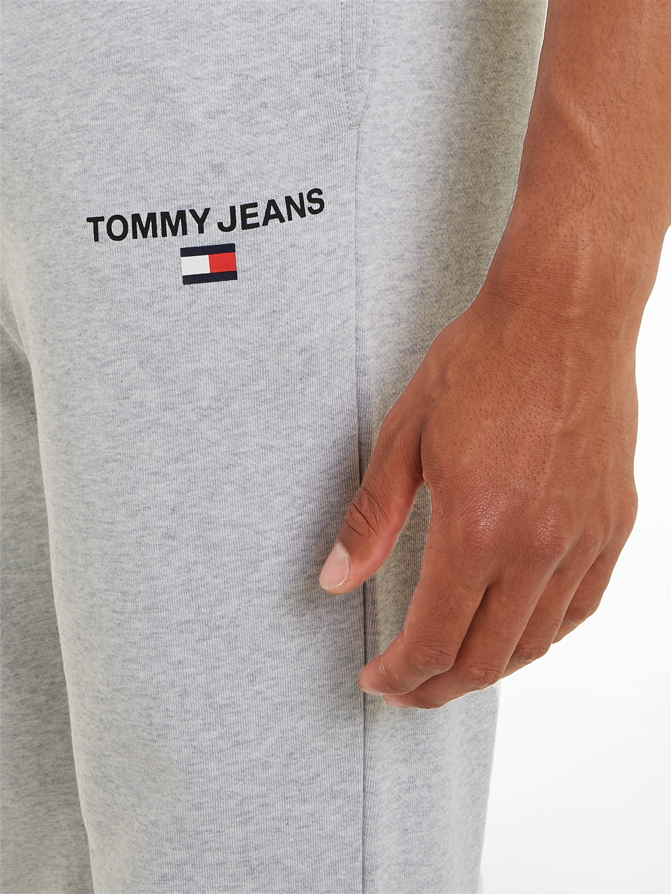 Tommy Jeans Sweathose »TJM REG ENTRY GRAPHIC JOGGER«