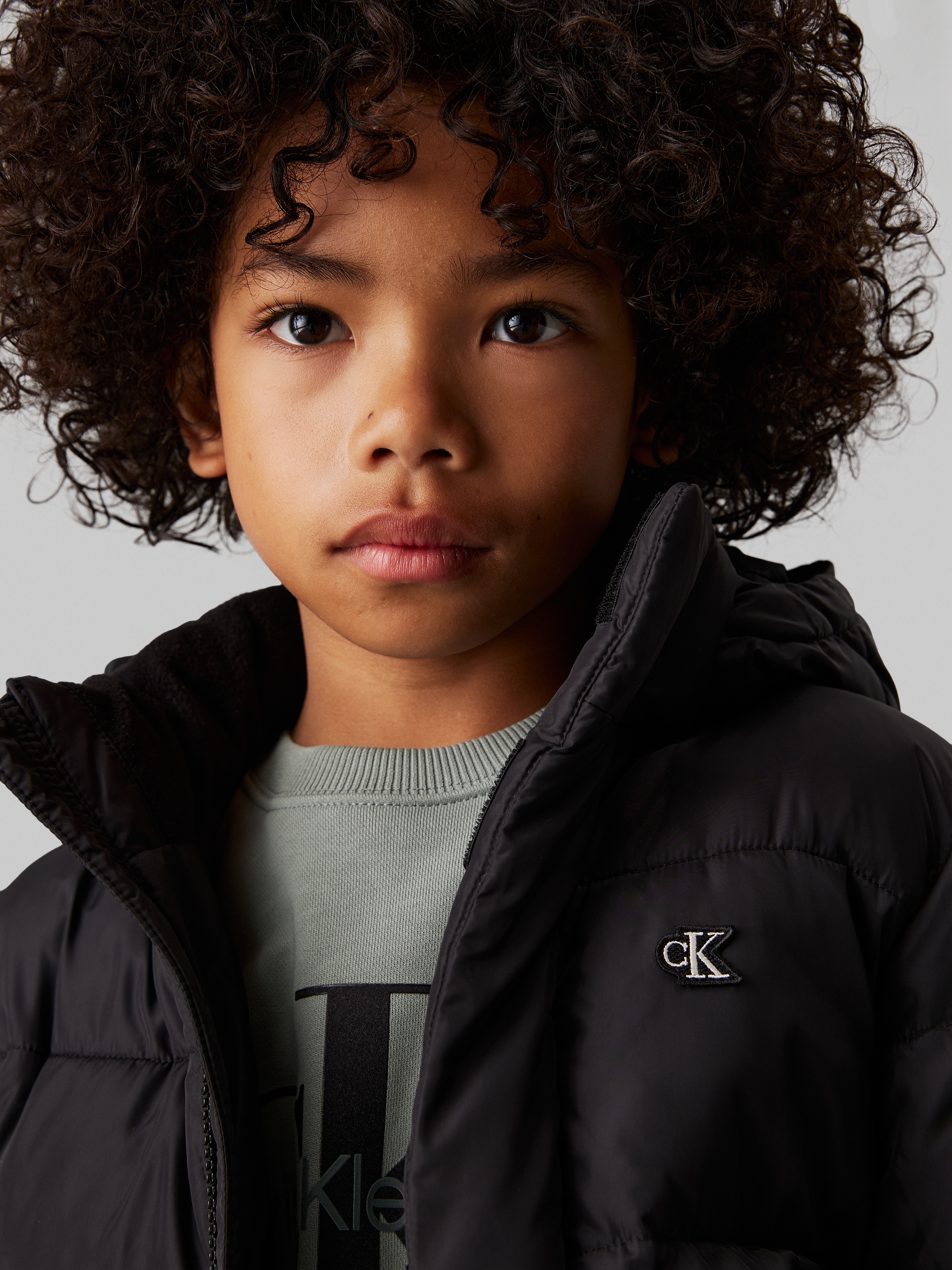 Calvin Klein Jeans Winterjacke »ESSENTIAL PUFFER JACKET«, mit Kapuze, für Kinder bis 16 Jahre und Calvin Klein Markenlabel