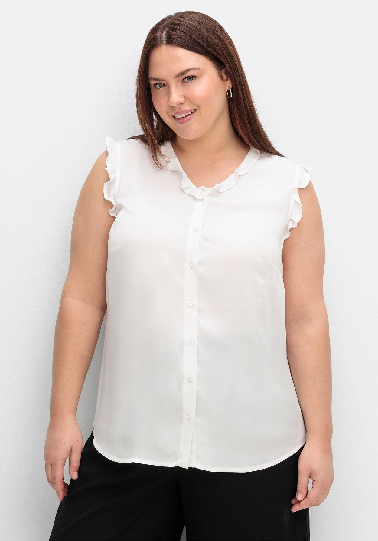 Sheego Rüschenbluse »Bluse in ärmelloser Form mit Volants«, in ärmelloser Form mit Volants