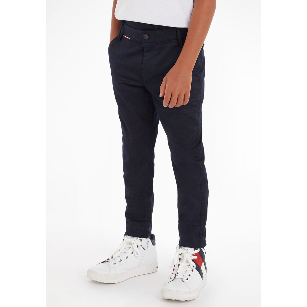 Tommy Hilfiger Chinohose »1985 CHINO PANTS« mit dezenten Logostickereien Tommy Hilfiger Chinohose »1985 CHINO PANTS« mit dezenten Logostickereien