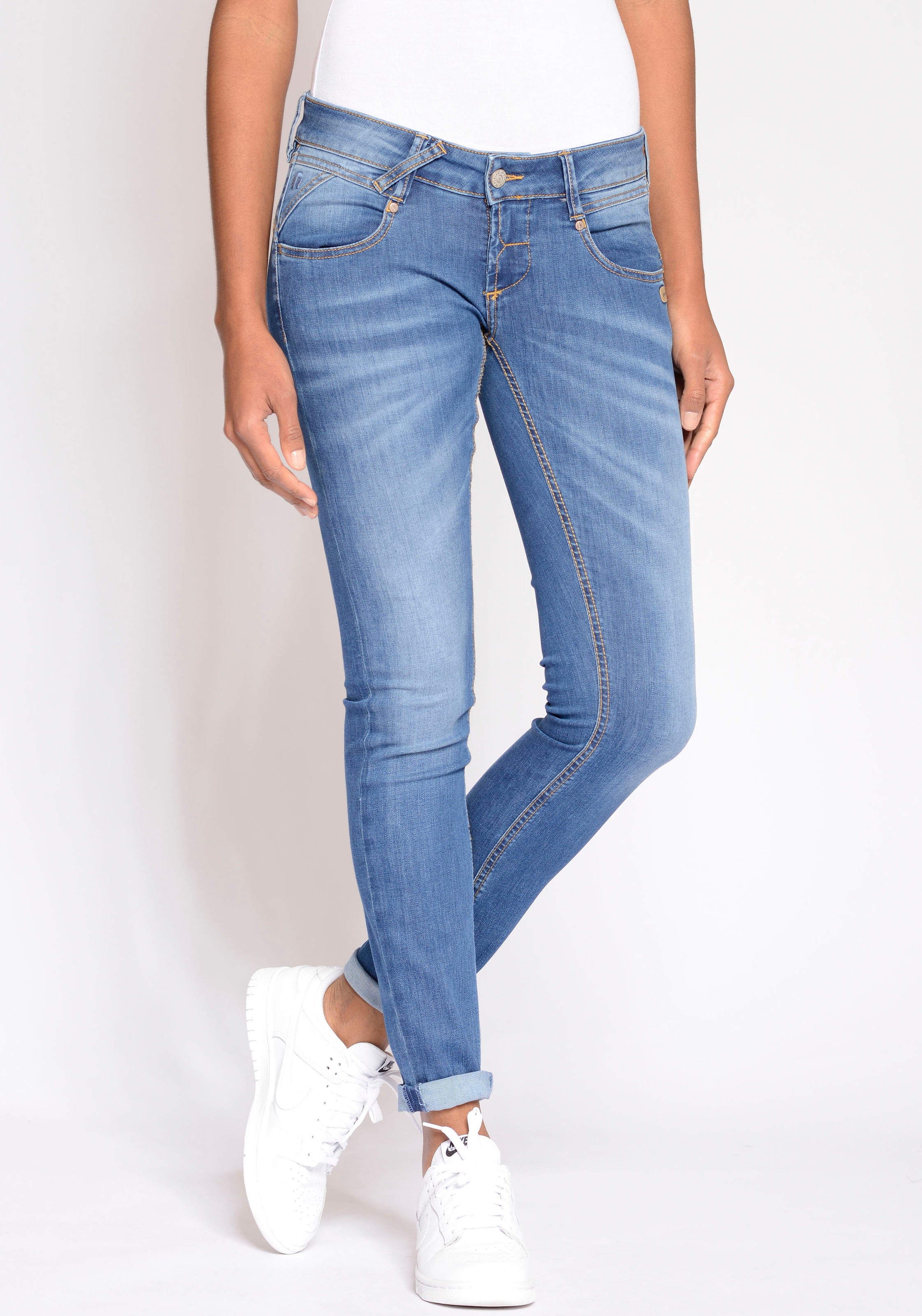 GANG Skinny-fit-Jeans »94Nena«, Used-Effekten mit bei coolen