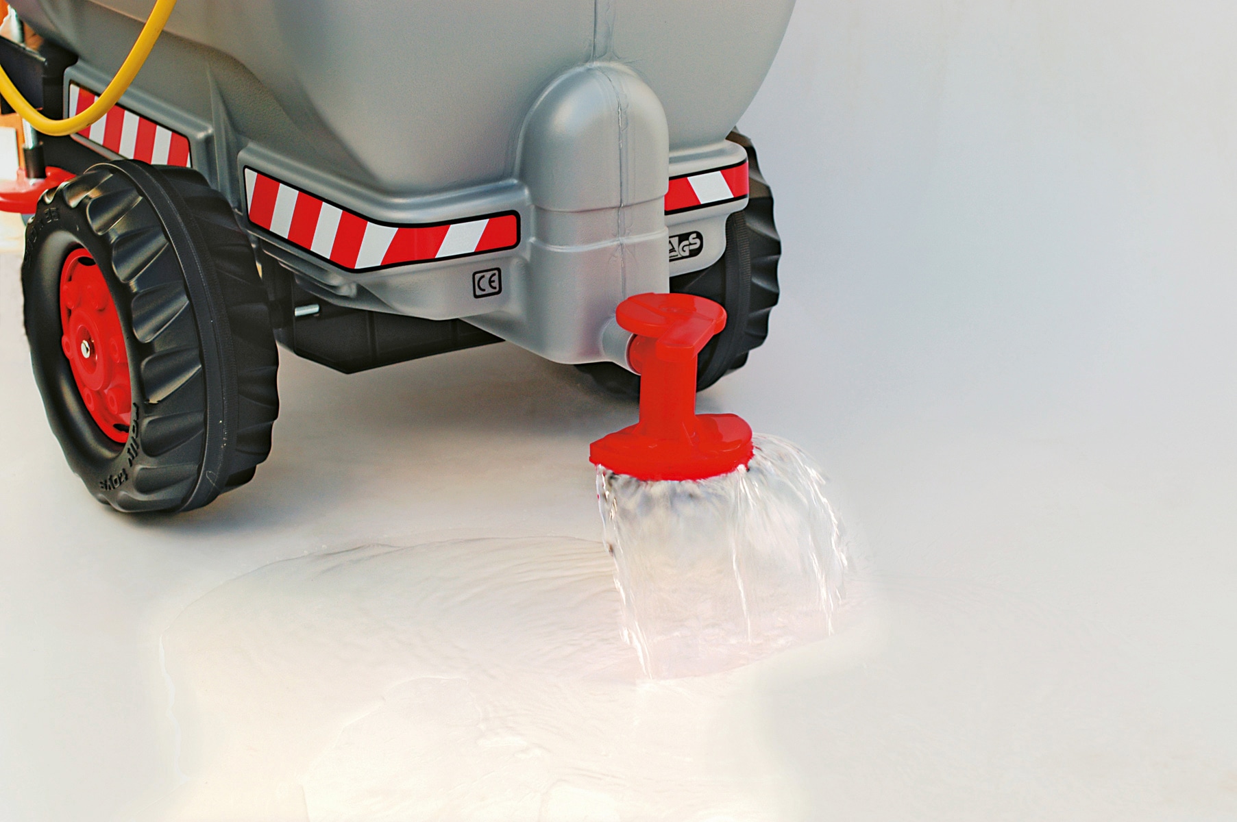 Rolly Toys Kinderfahrzeug-Anhänger »Pompa«, Tanker für Trettraktoren