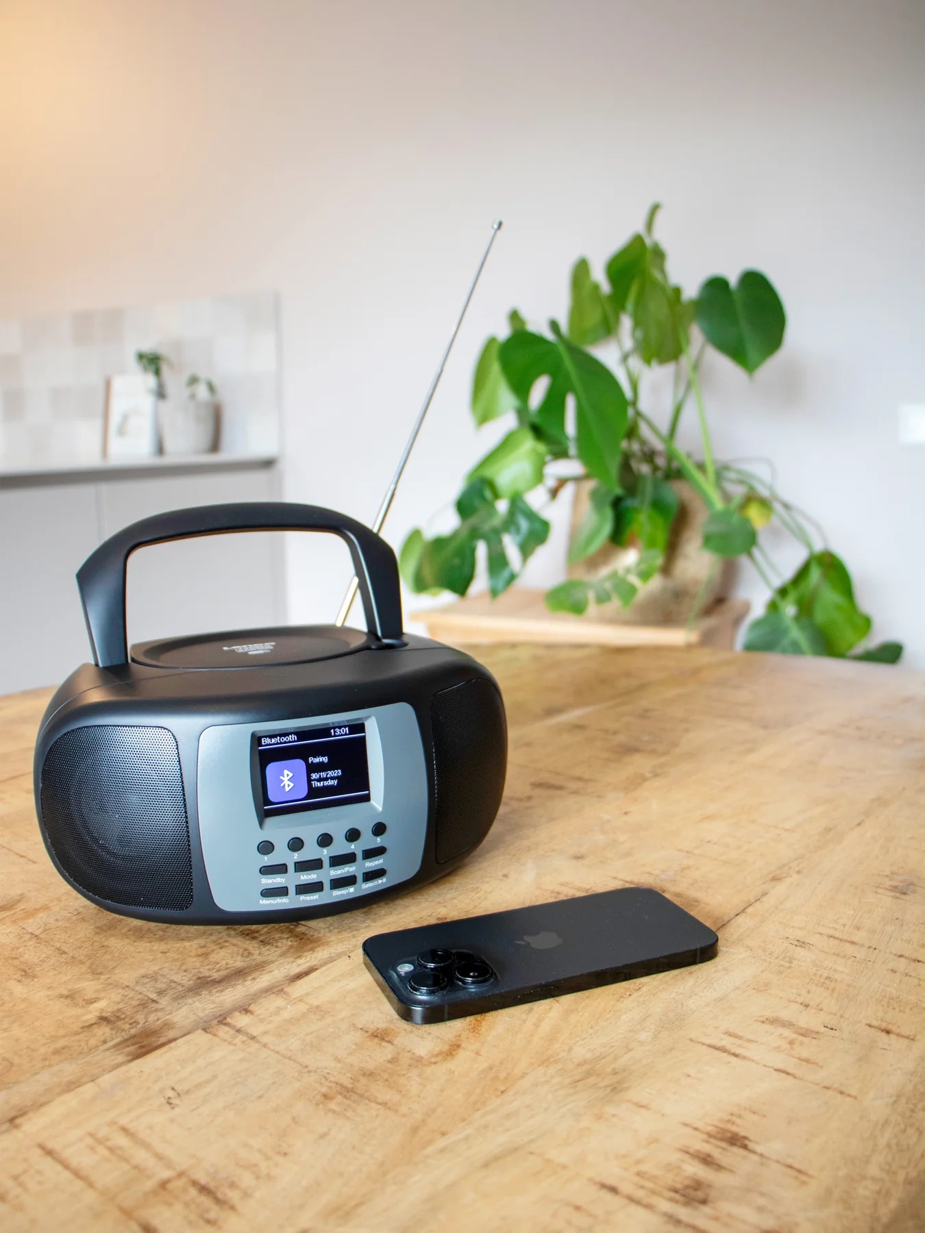 Lenco Boombox »SCD-860BK« ( Digitalradio (DAB+) | FM-Tuner 4 W) tragbar, DAB+/FM, Bluetooth, CD‑Player, großes Farbdisplay