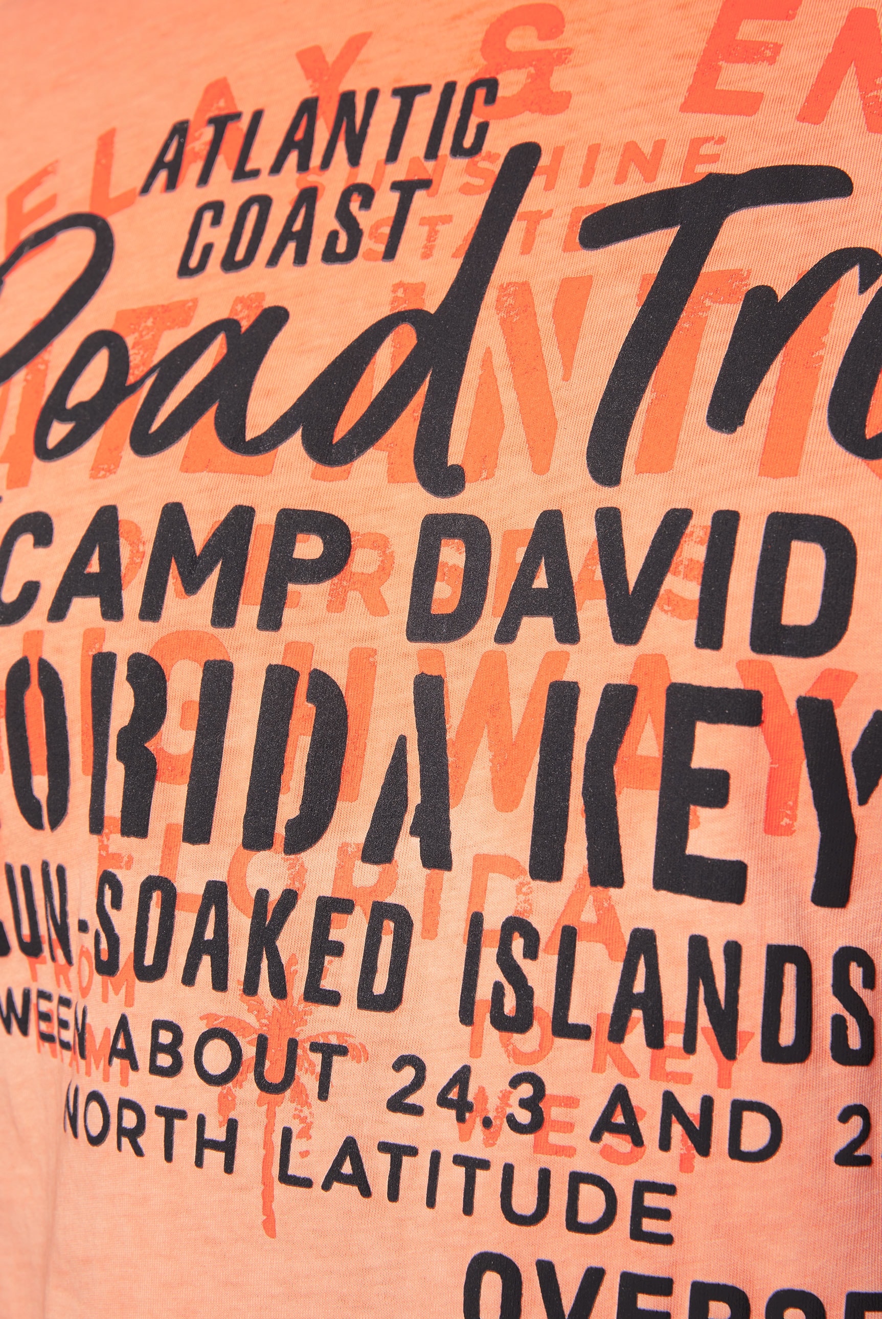 CAMP DAVID T-Shirt, mit auffälligen Front-Schriftzügen